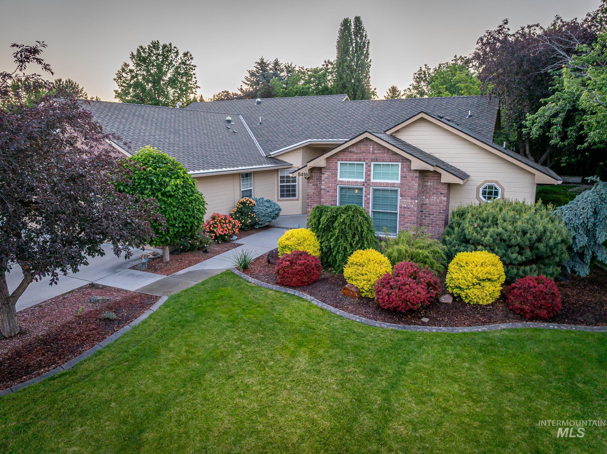 property viewer photo 5