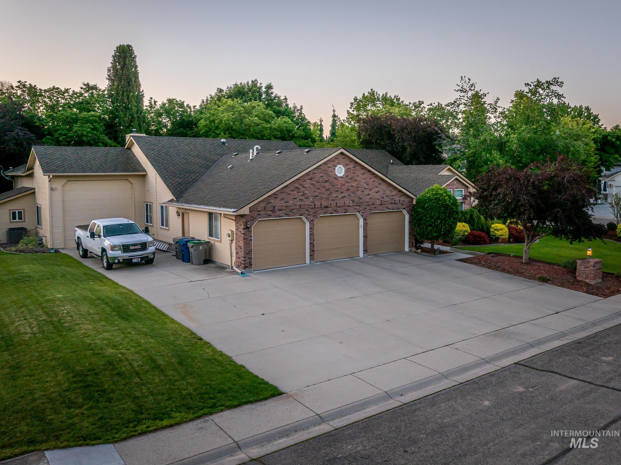 property viewer photo 6