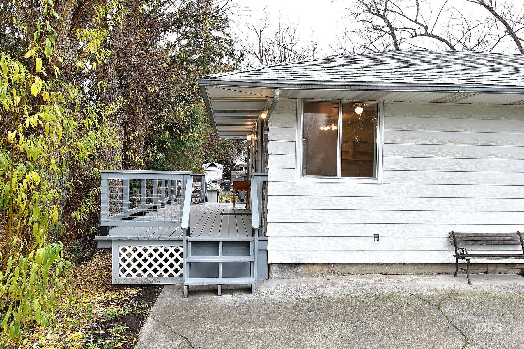 main property photo 33