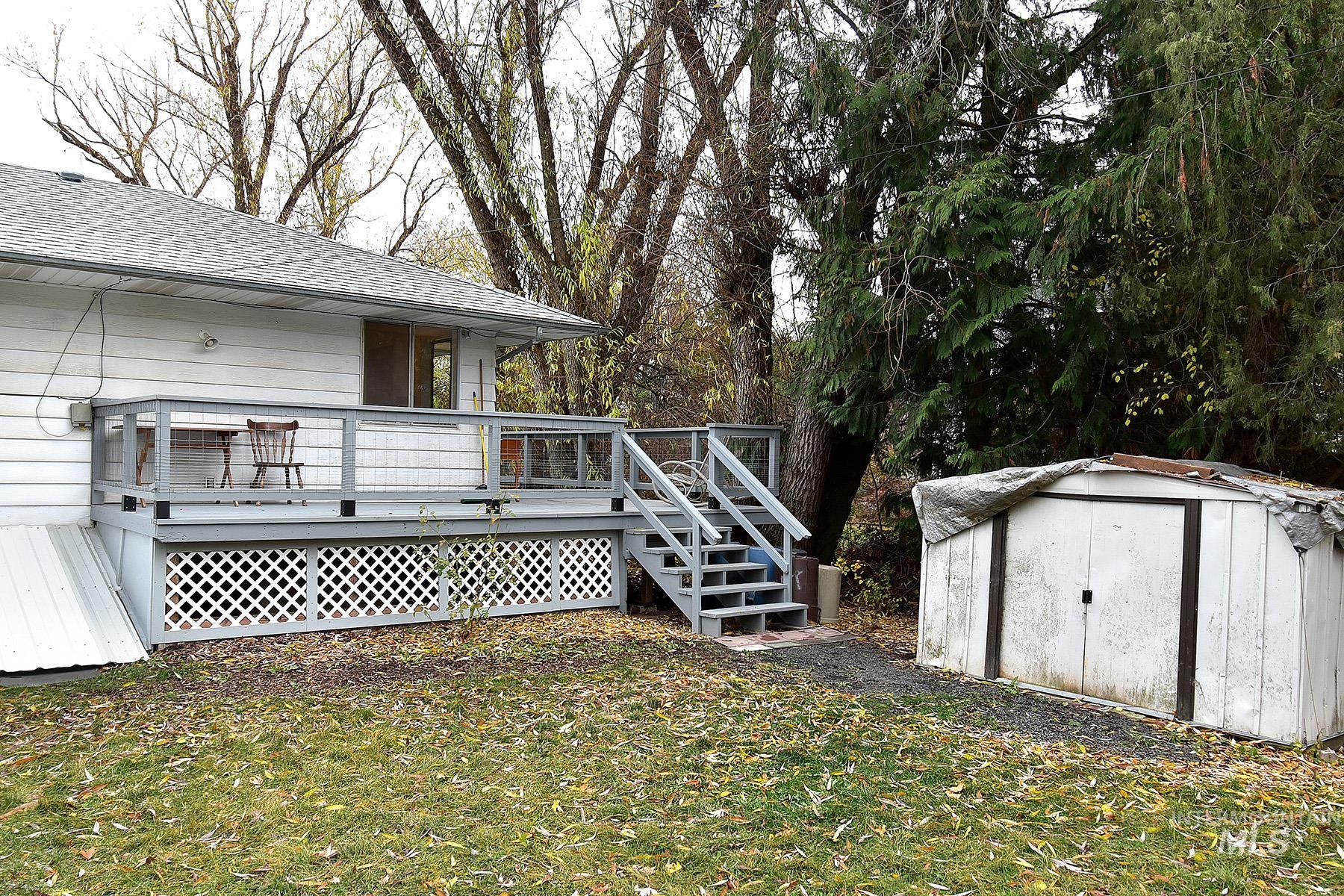 main property photo 34