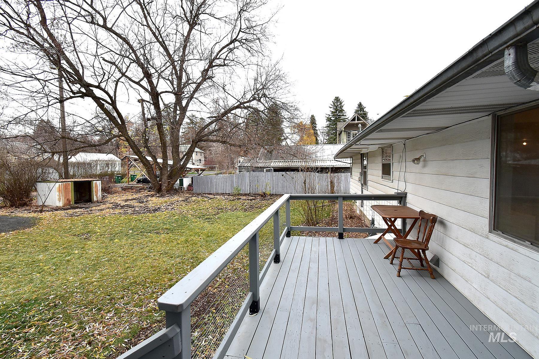 main property photo 37