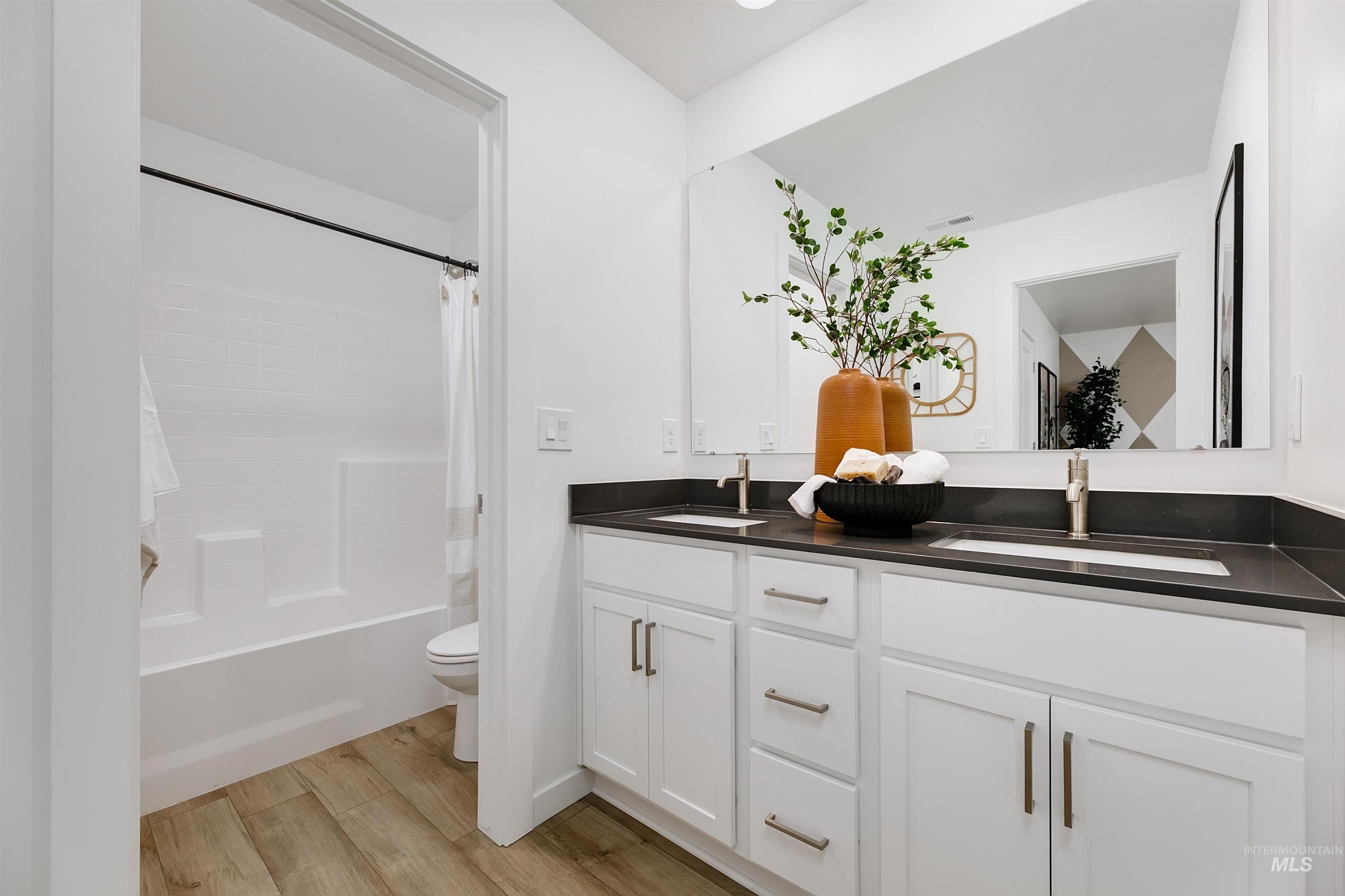 property viewer photo 22