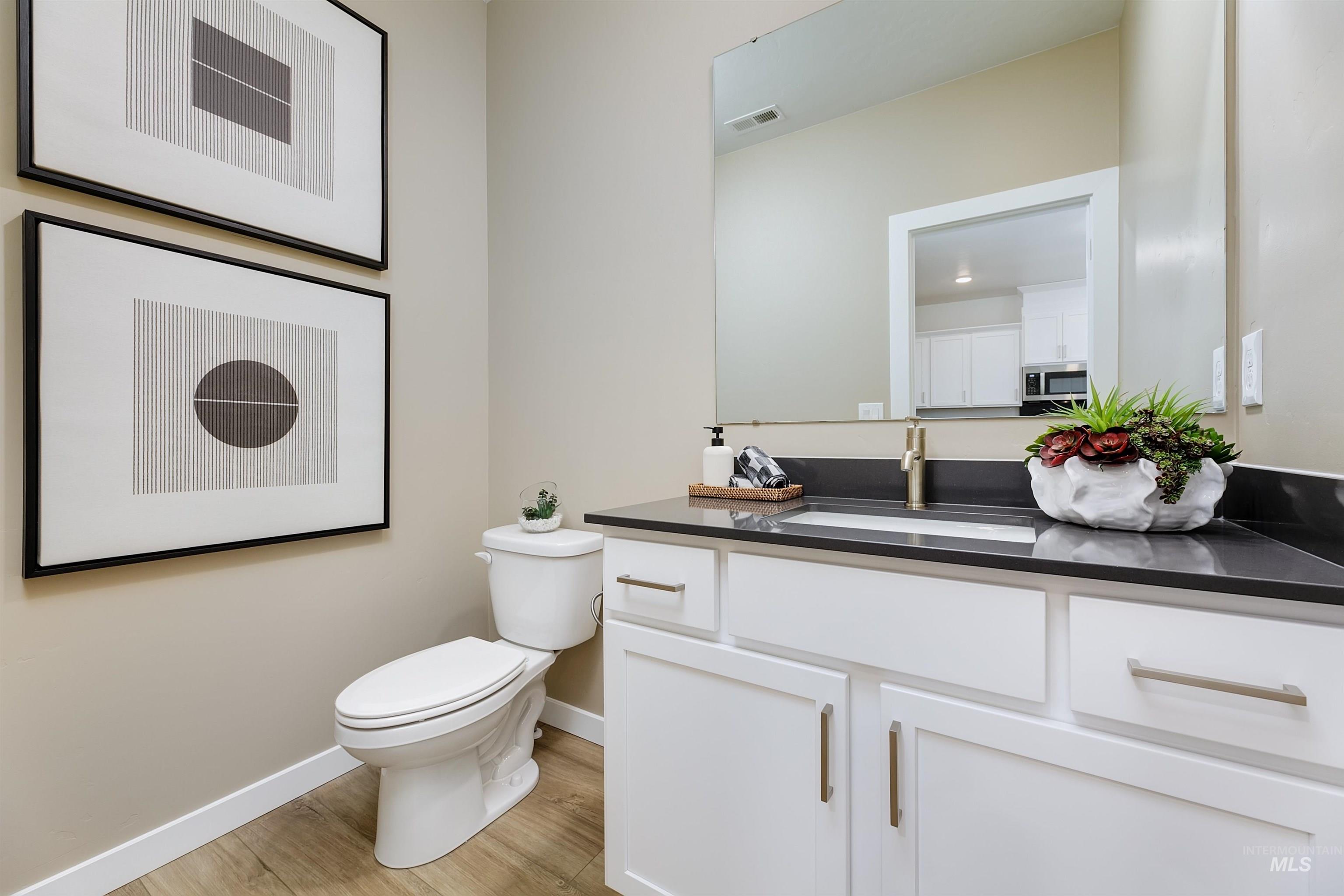 property viewer photo 23