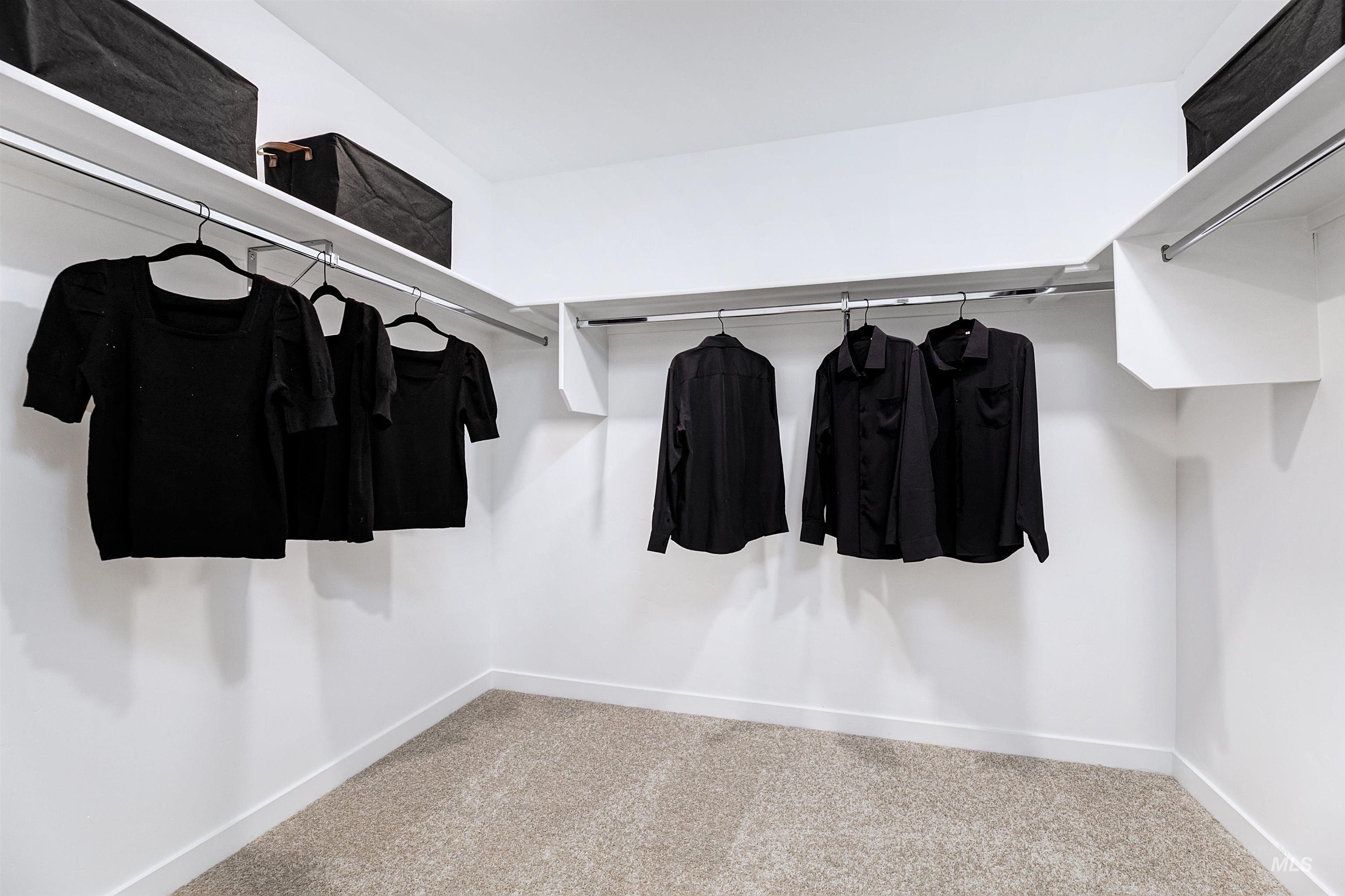 property viewer photo 24