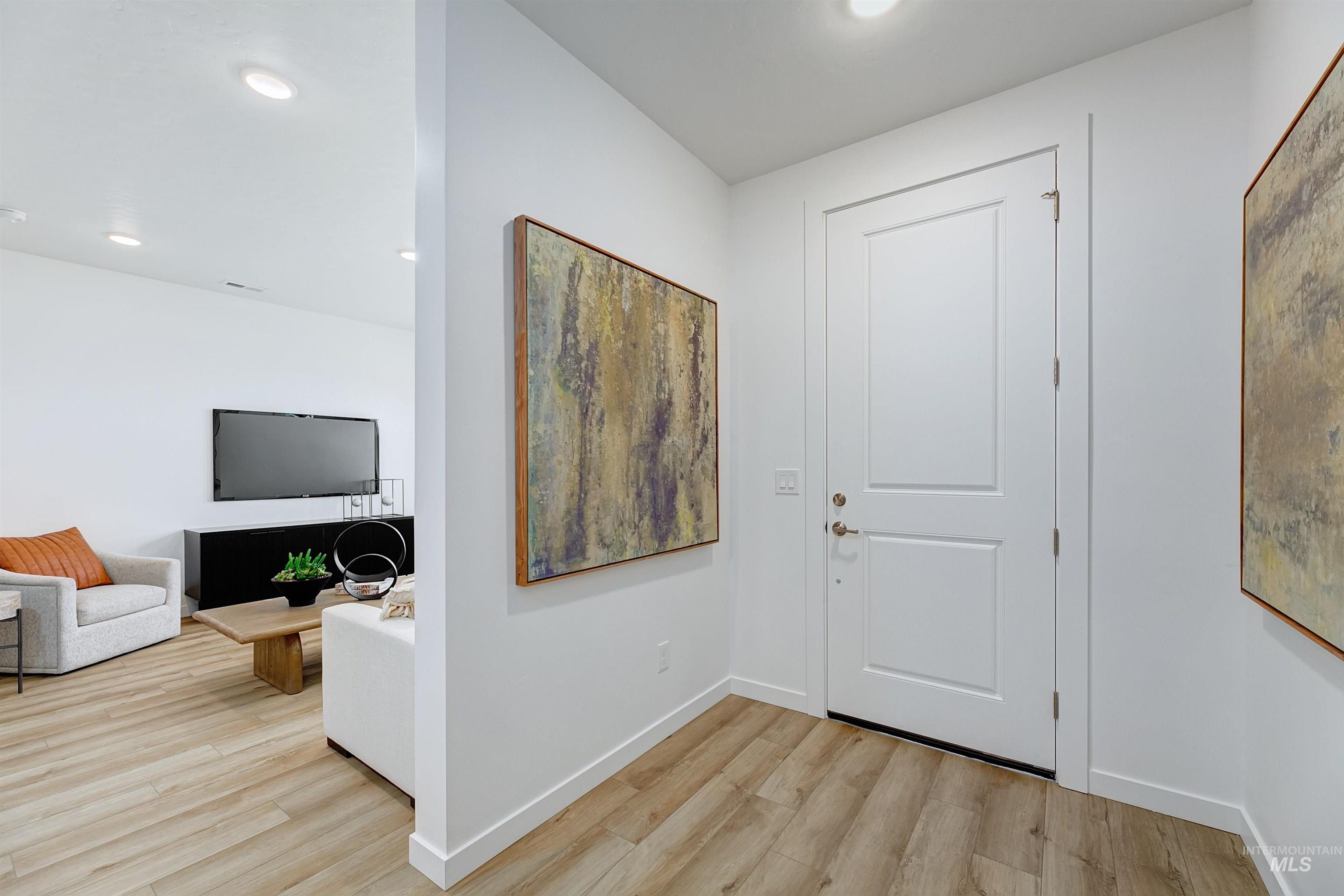 property viewer photo 4