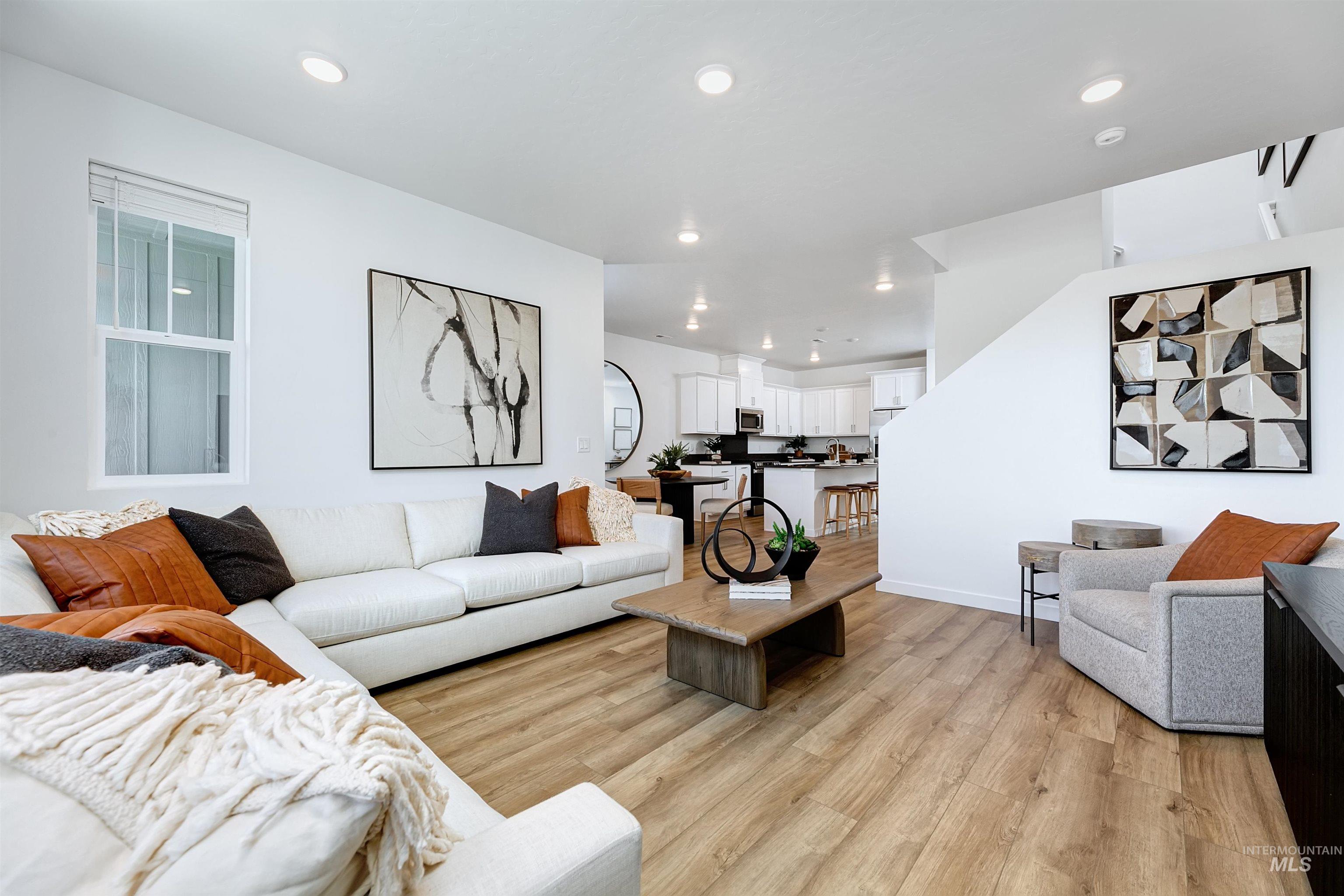 property viewer photo 7