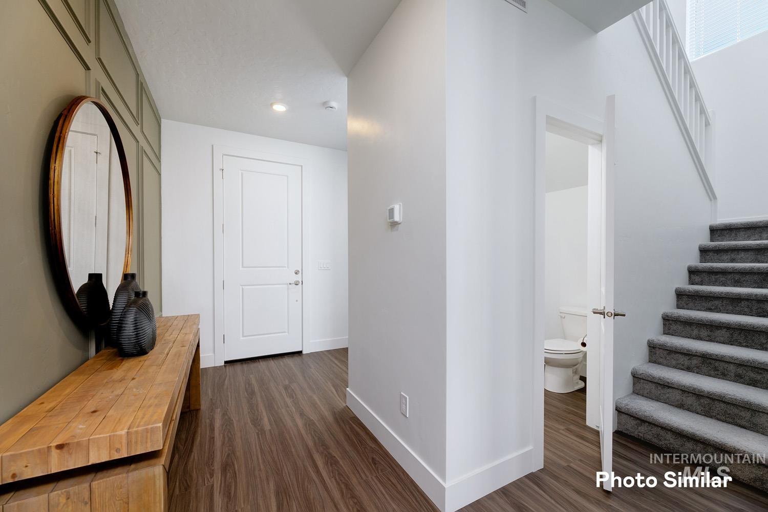 property viewer photo 2