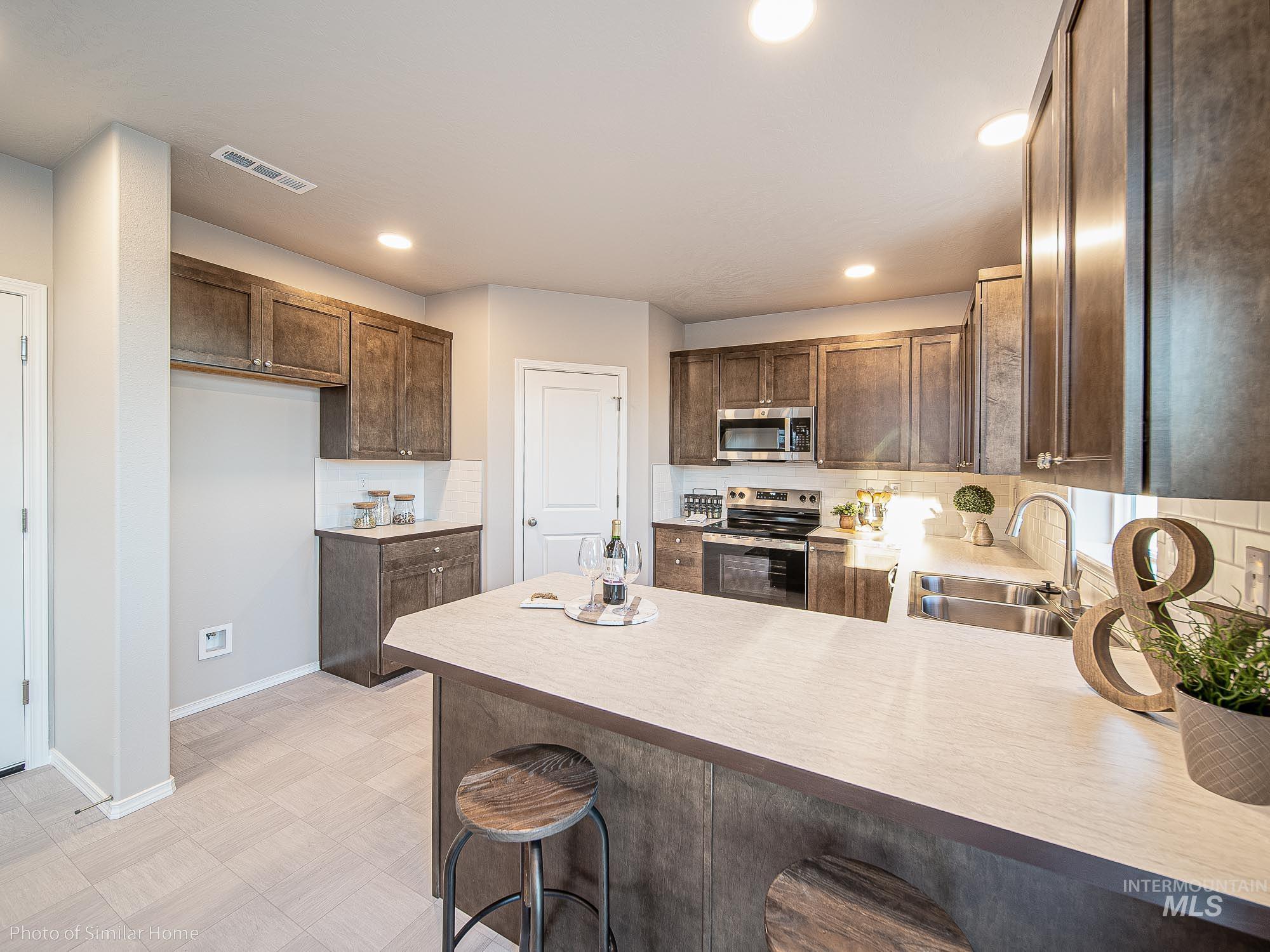 property viewer photo 2