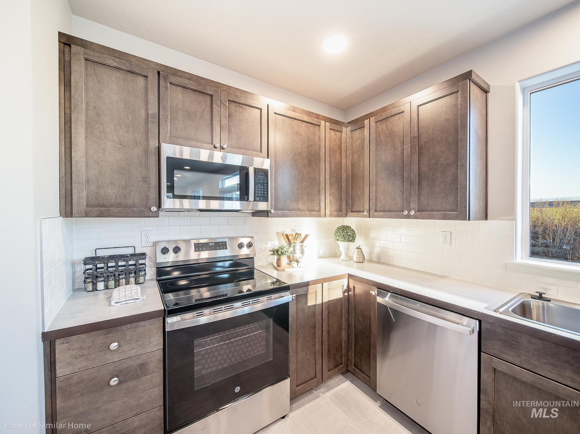 property viewer photo 3