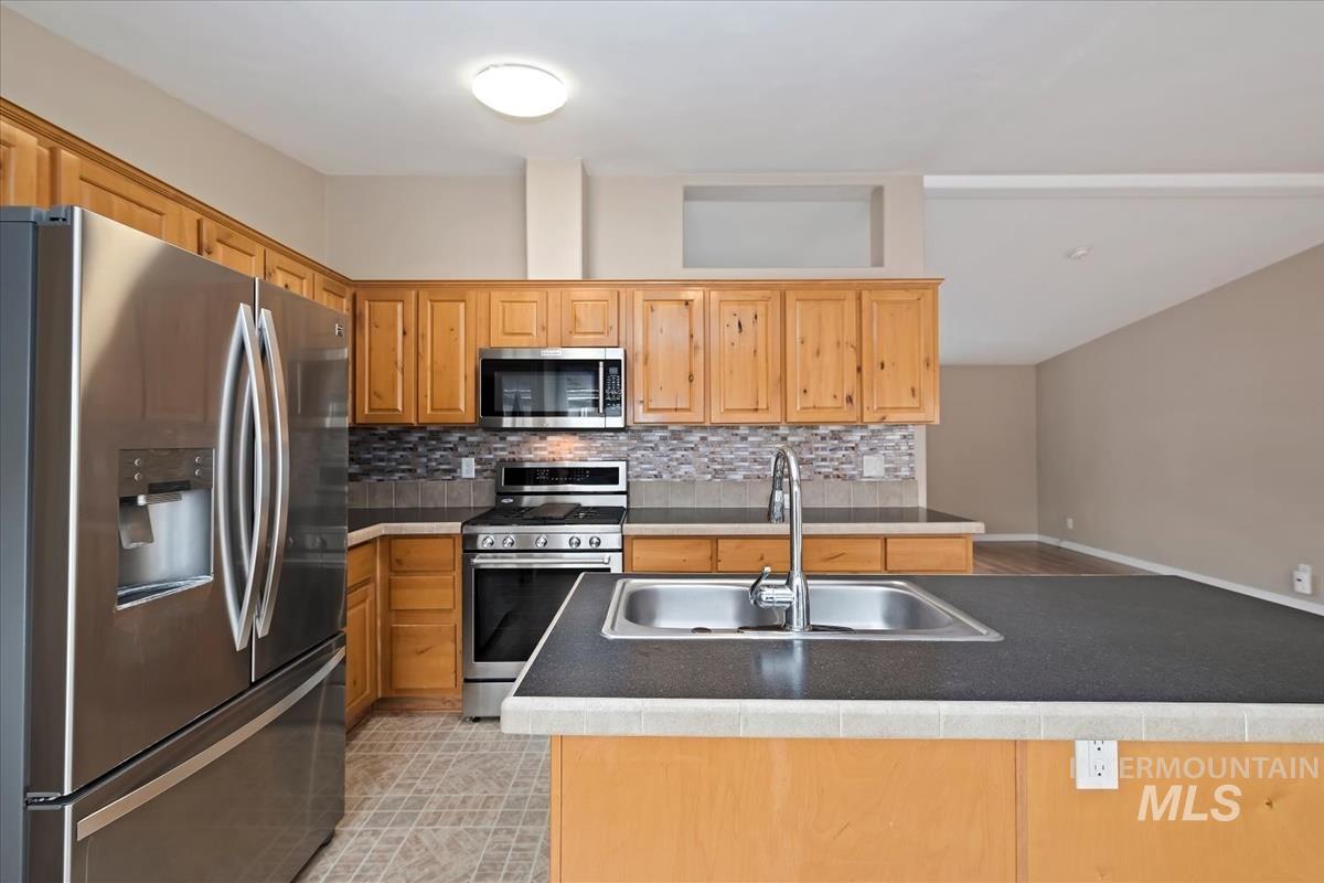 property viewer photo 10