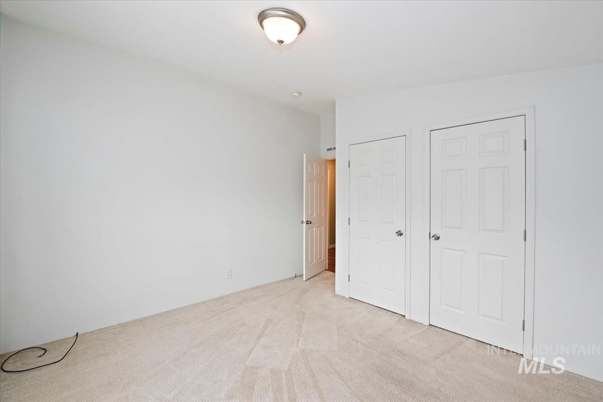 property viewer photo 15
