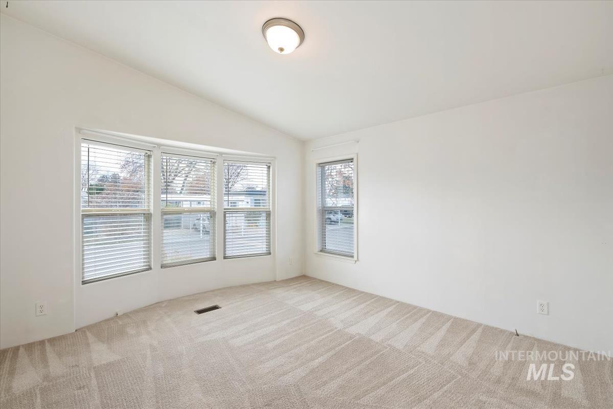 property viewer photo 16