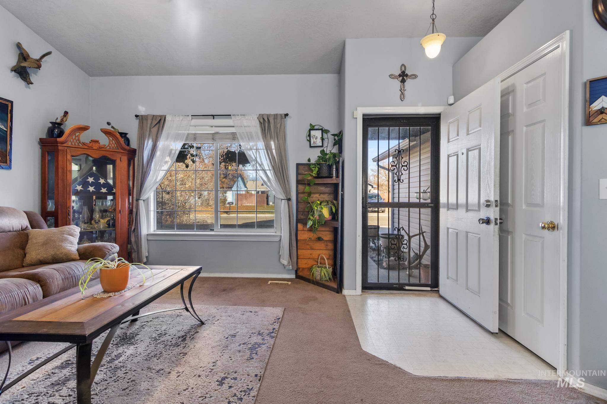 property viewer photo 2