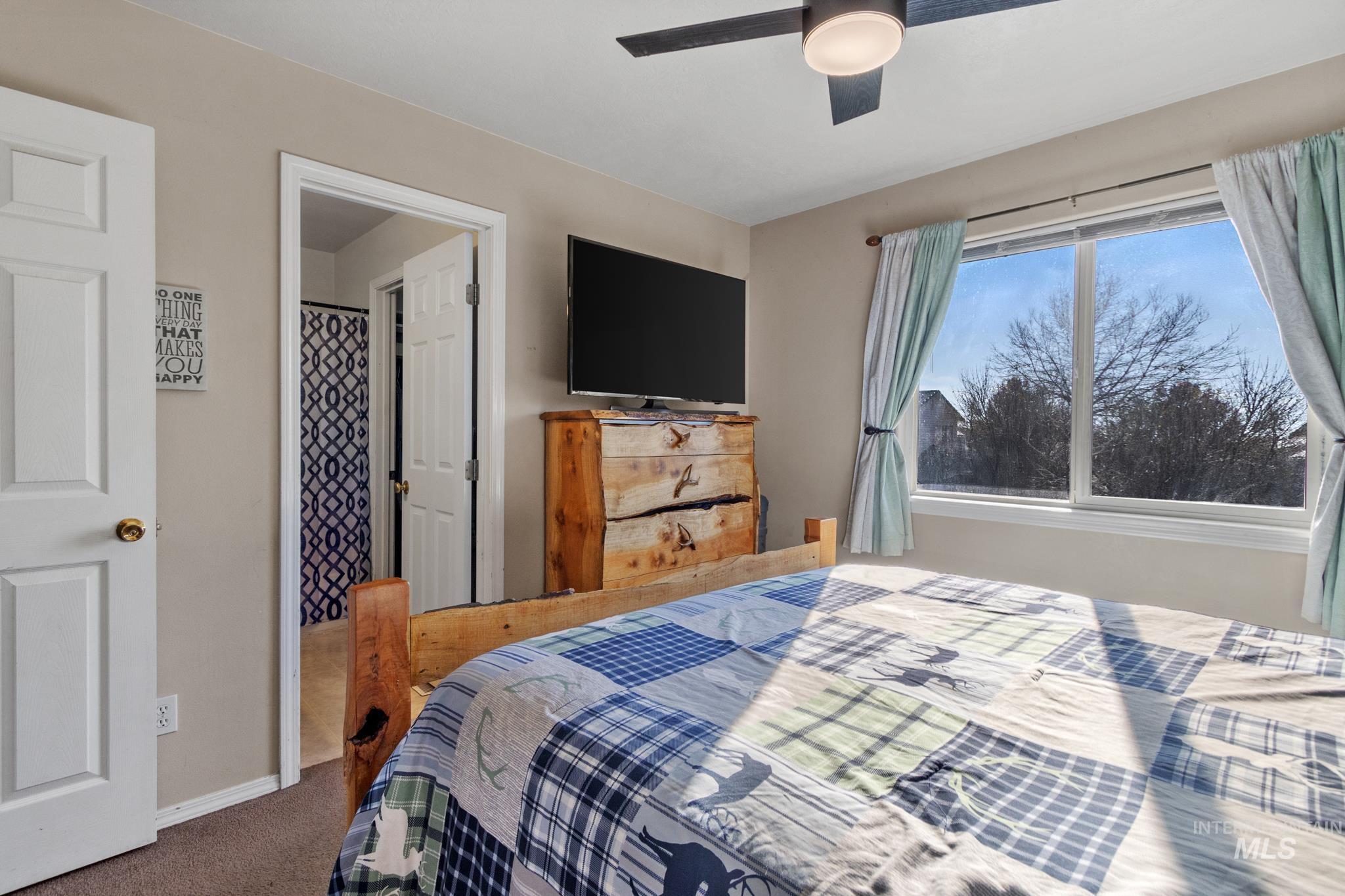 property viewer photo 23