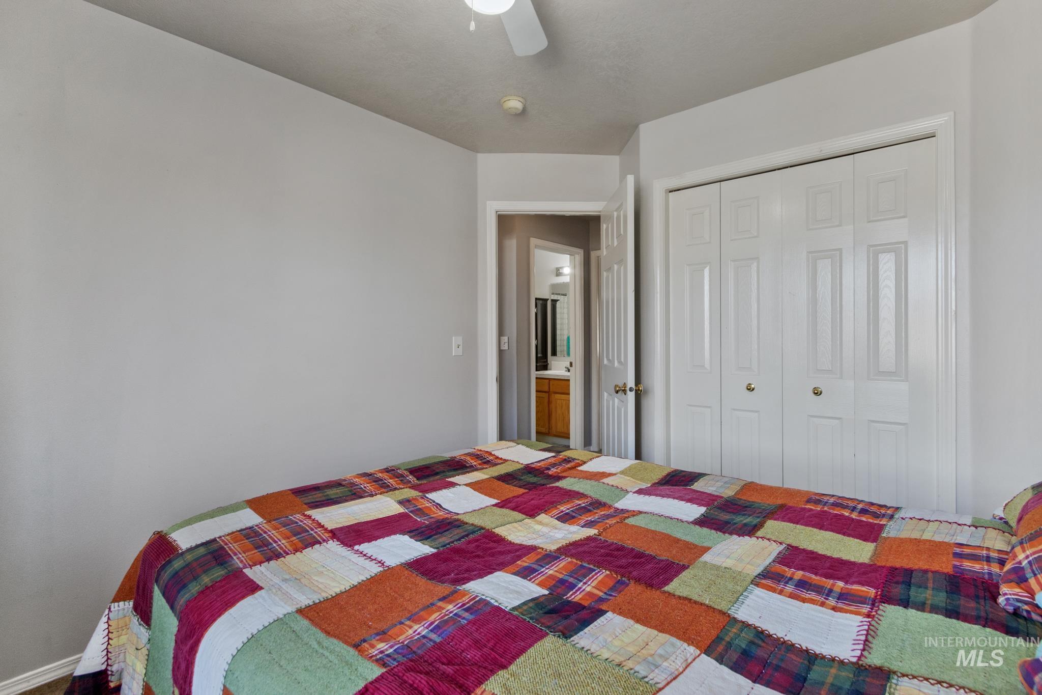 property viewer photo 26