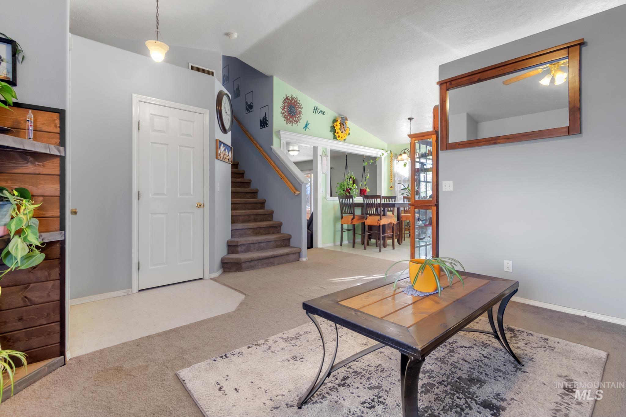 property viewer photo 4