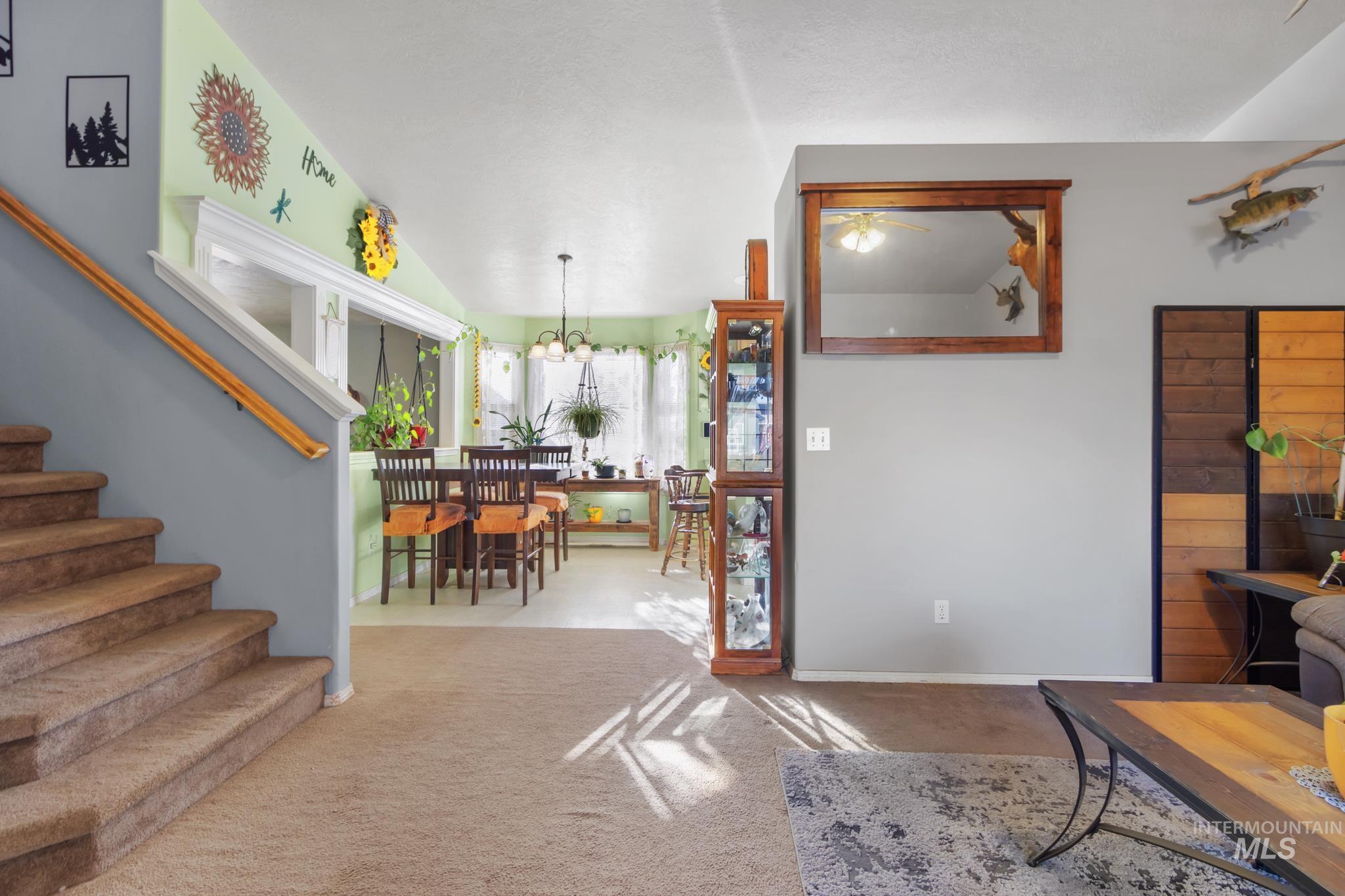 property viewer photo 5