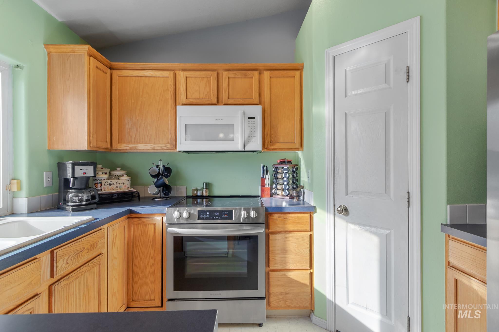 property viewer photo 7