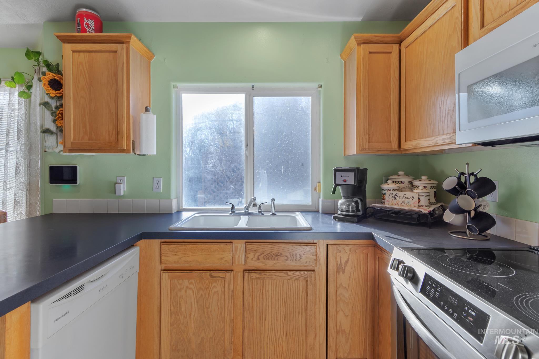 property viewer photo 8