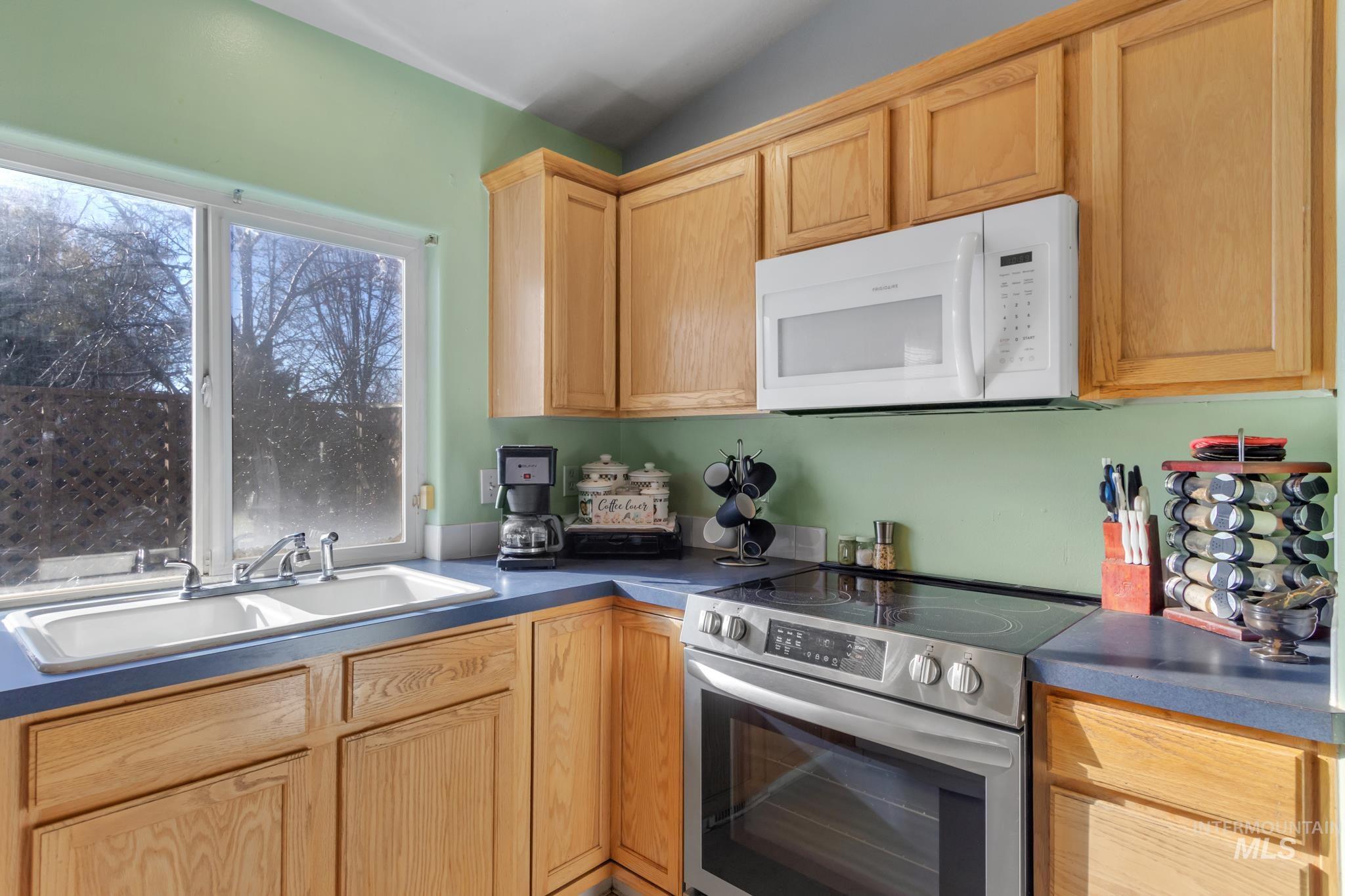 property viewer photo 9