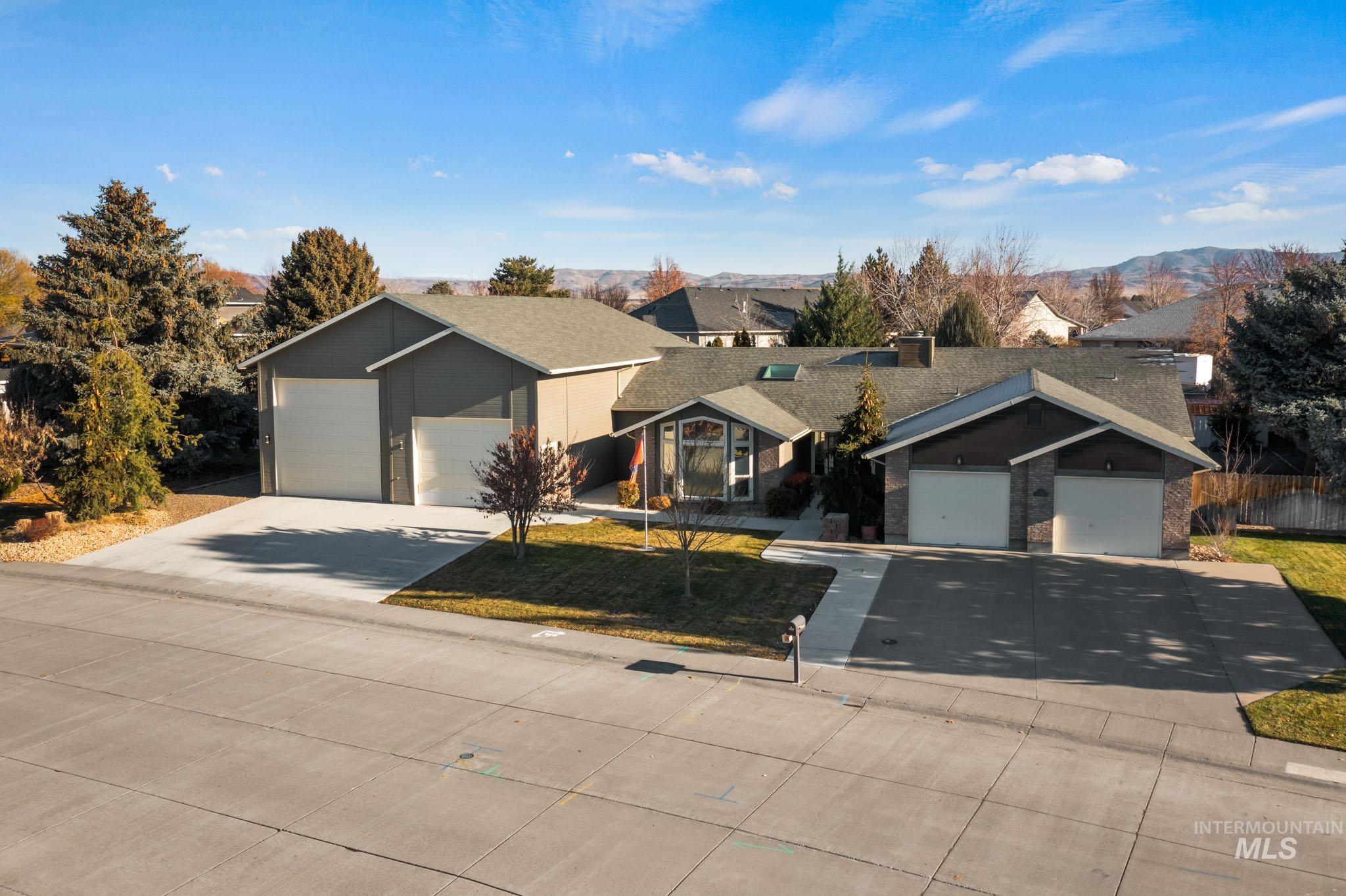 property viewer photo 1