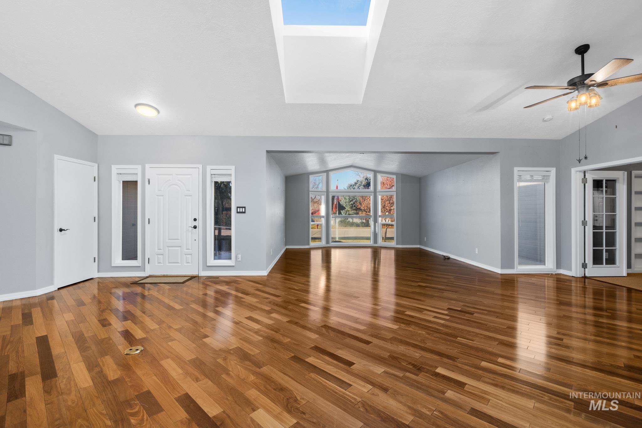 property viewer photo 12