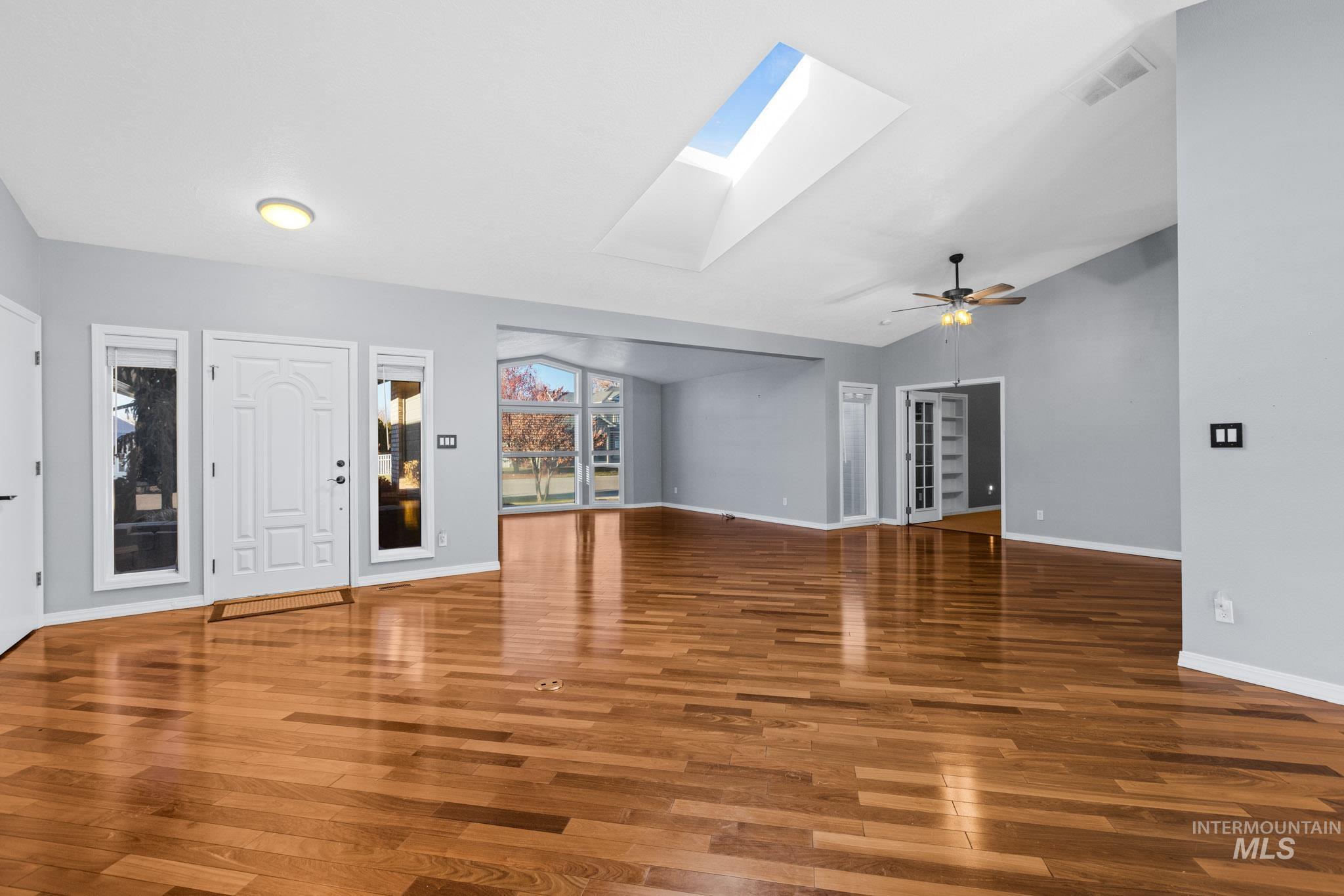property viewer photo 13