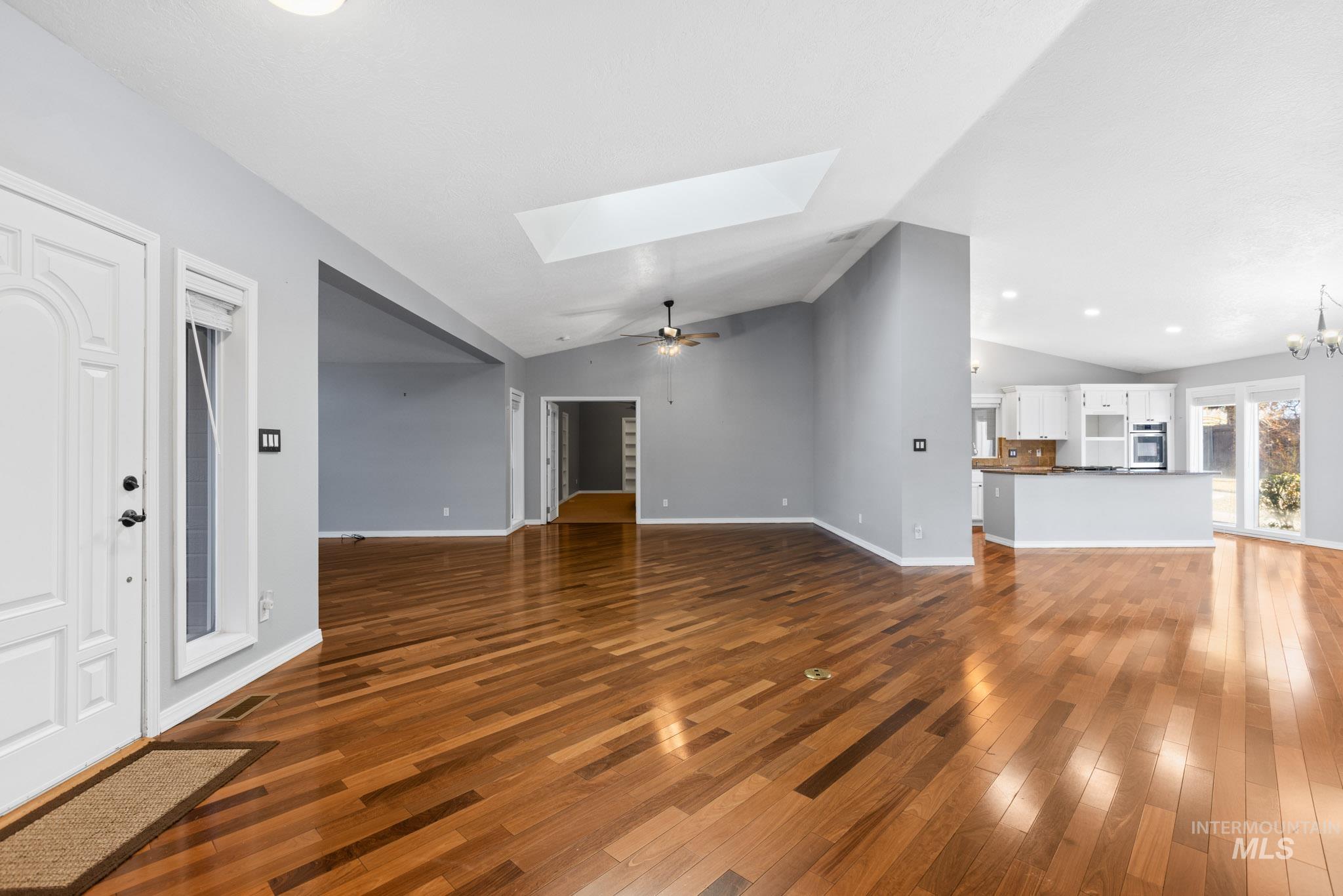 property viewer photo 14
