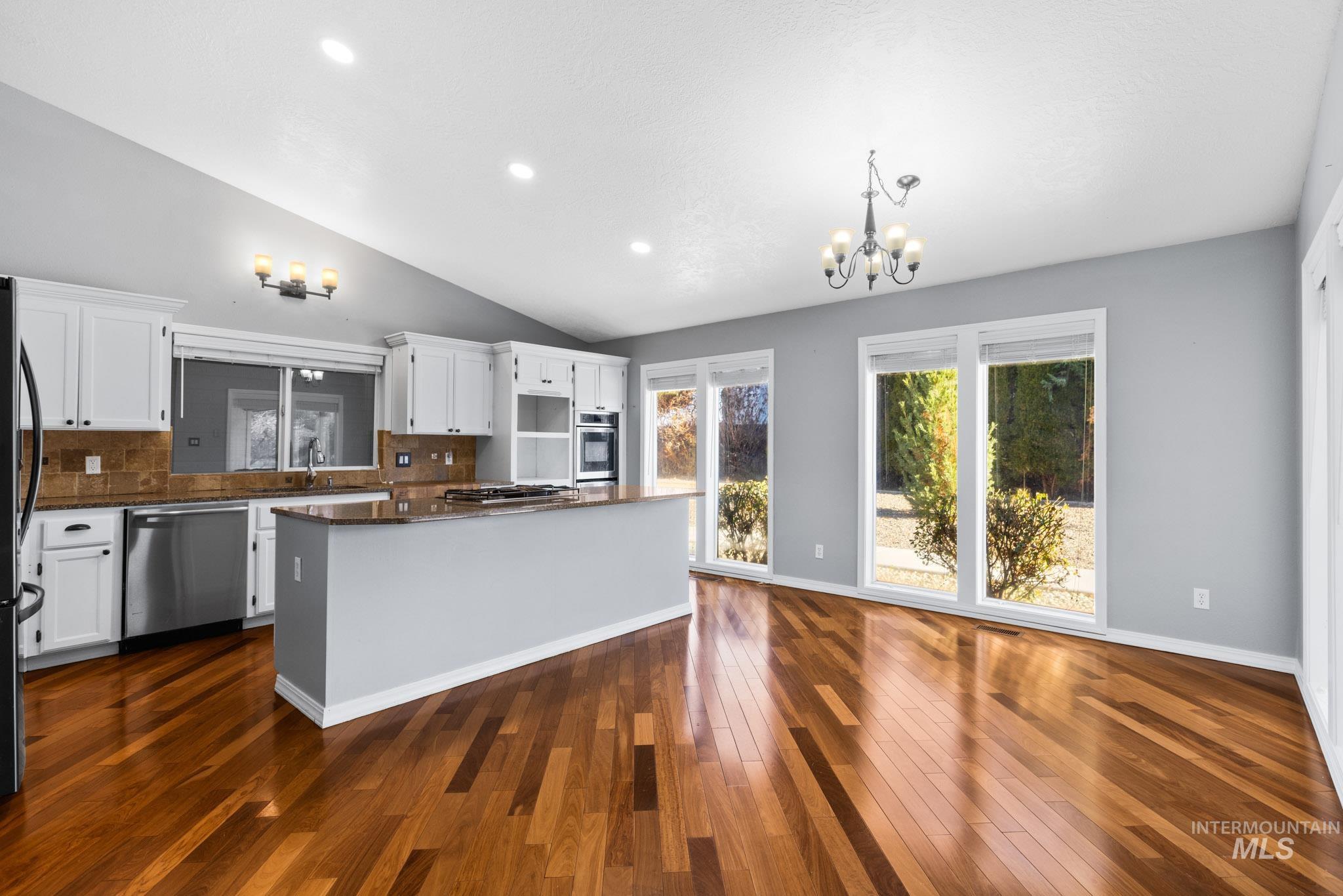 property viewer photo 21