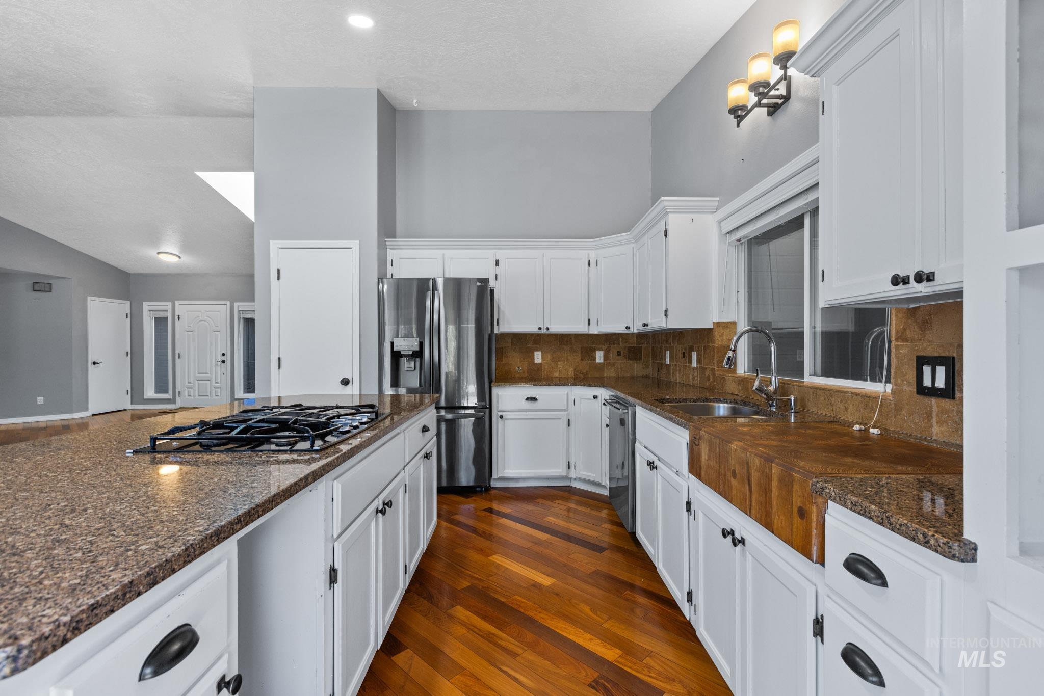 property viewer photo 24