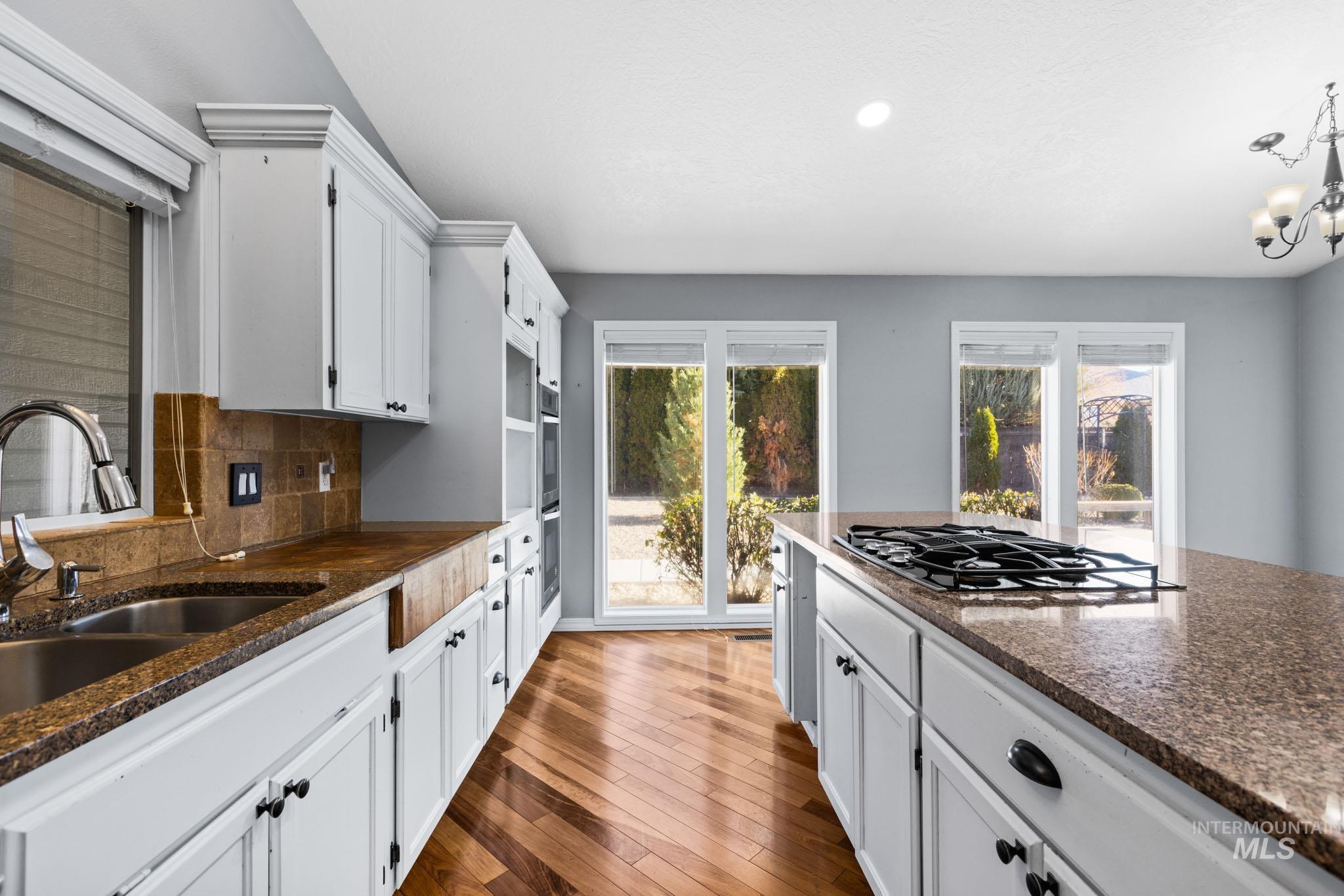property viewer photo 25