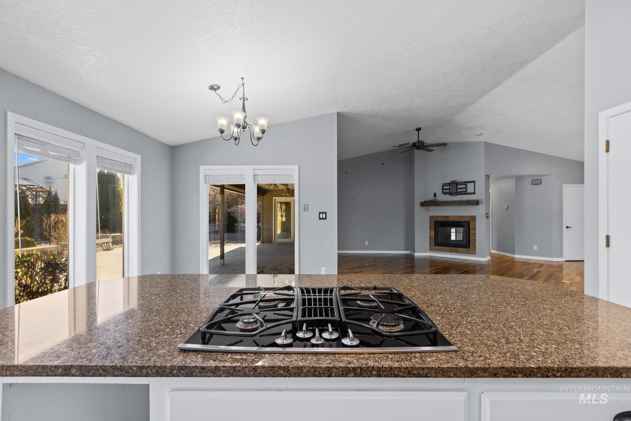 property viewer photo 26