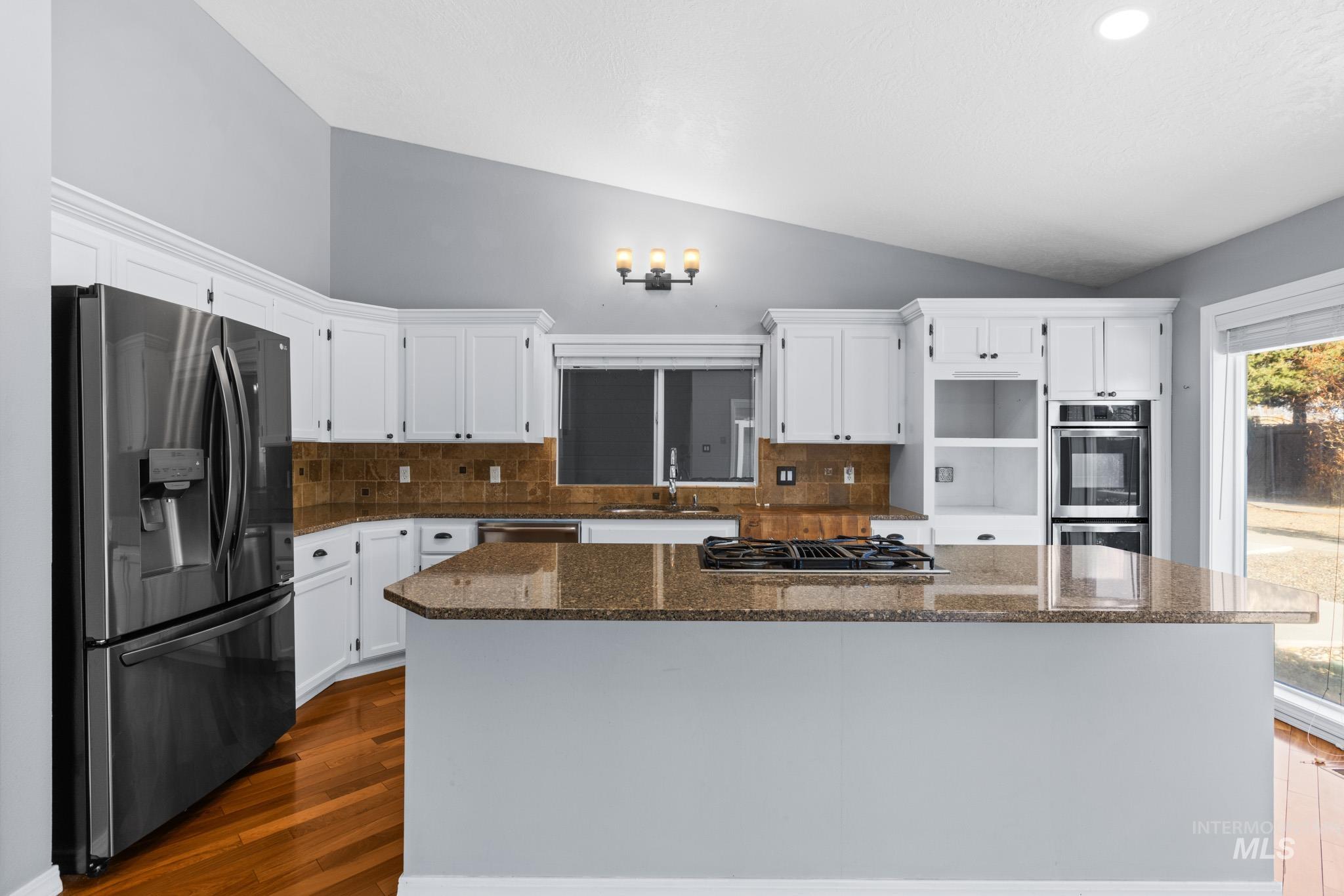 property viewer photo 27