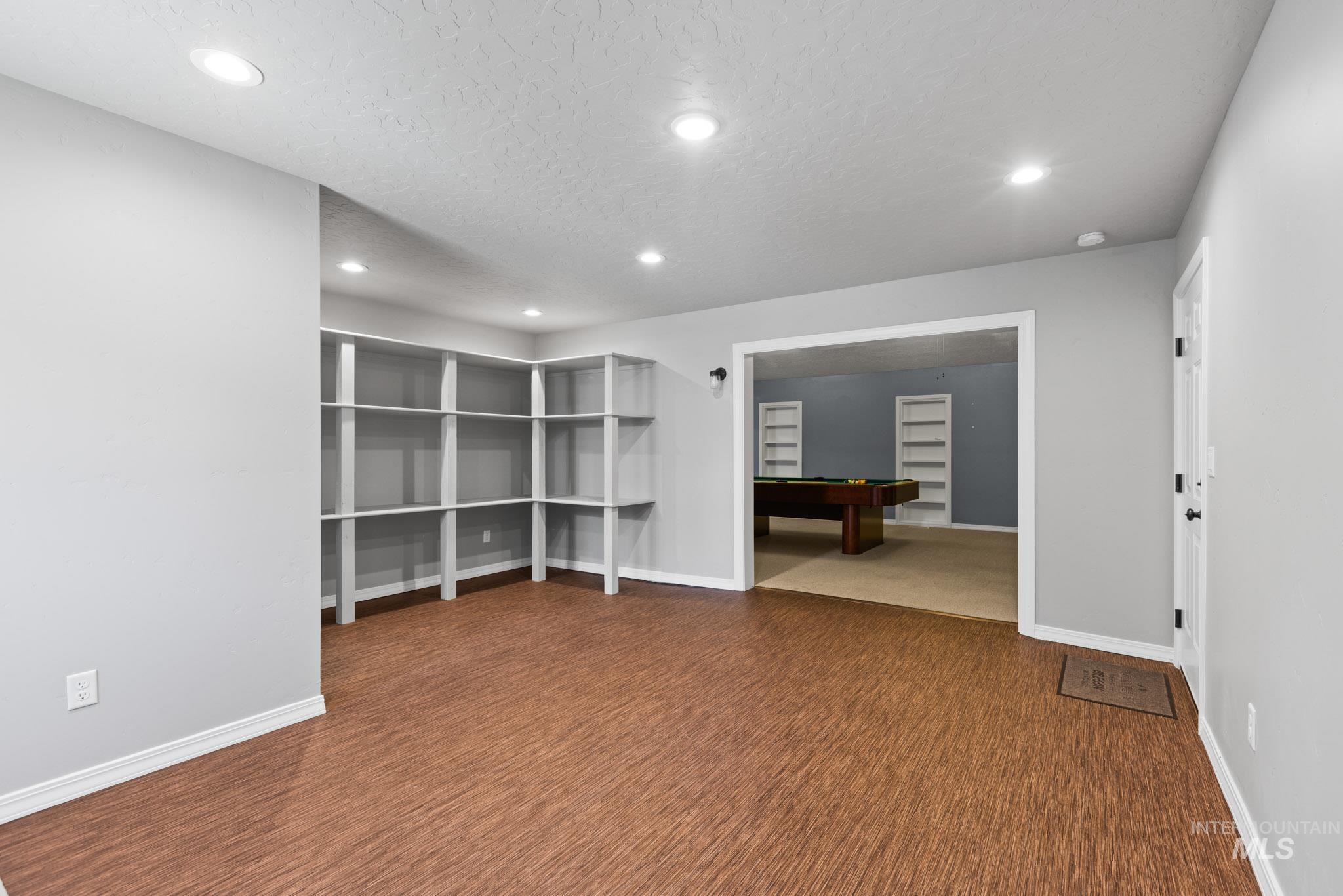 property viewer photo 32