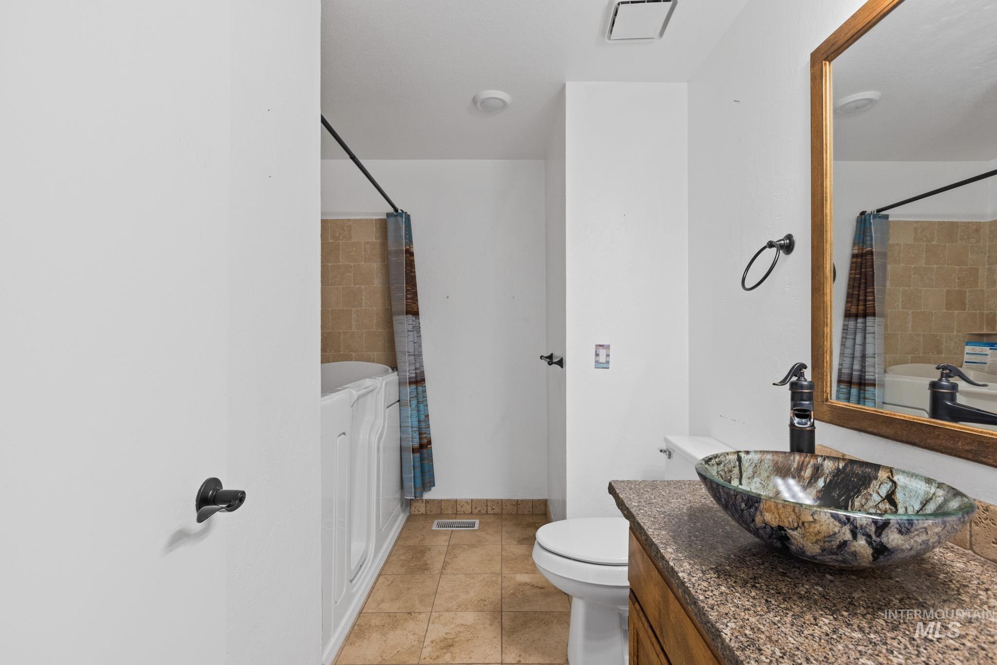 property viewer photo 37