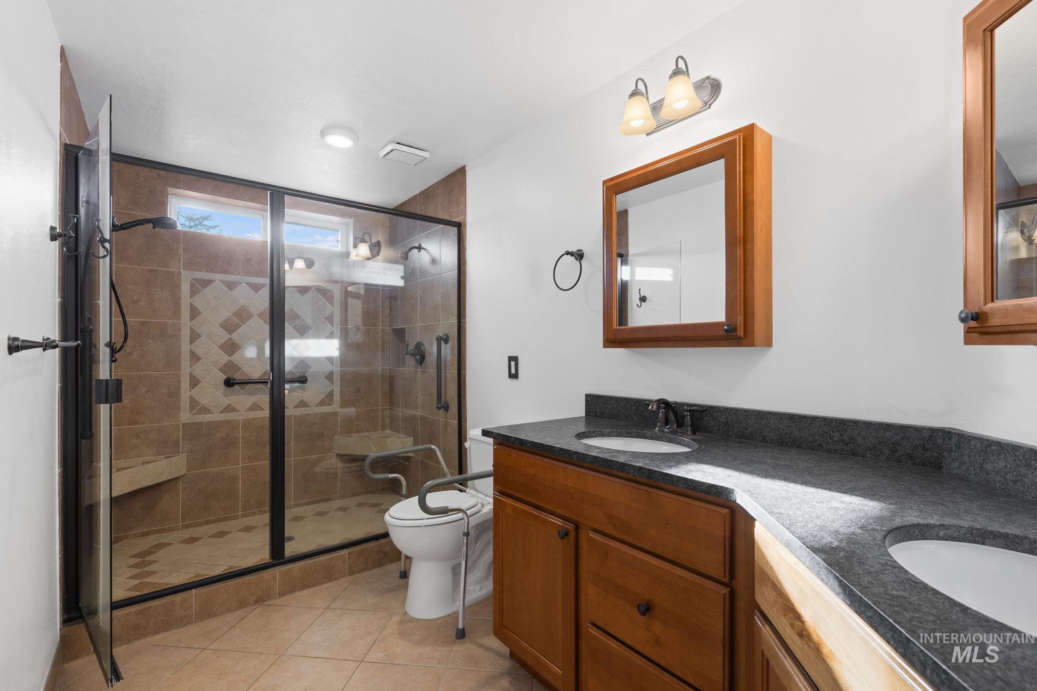 property viewer photo 42