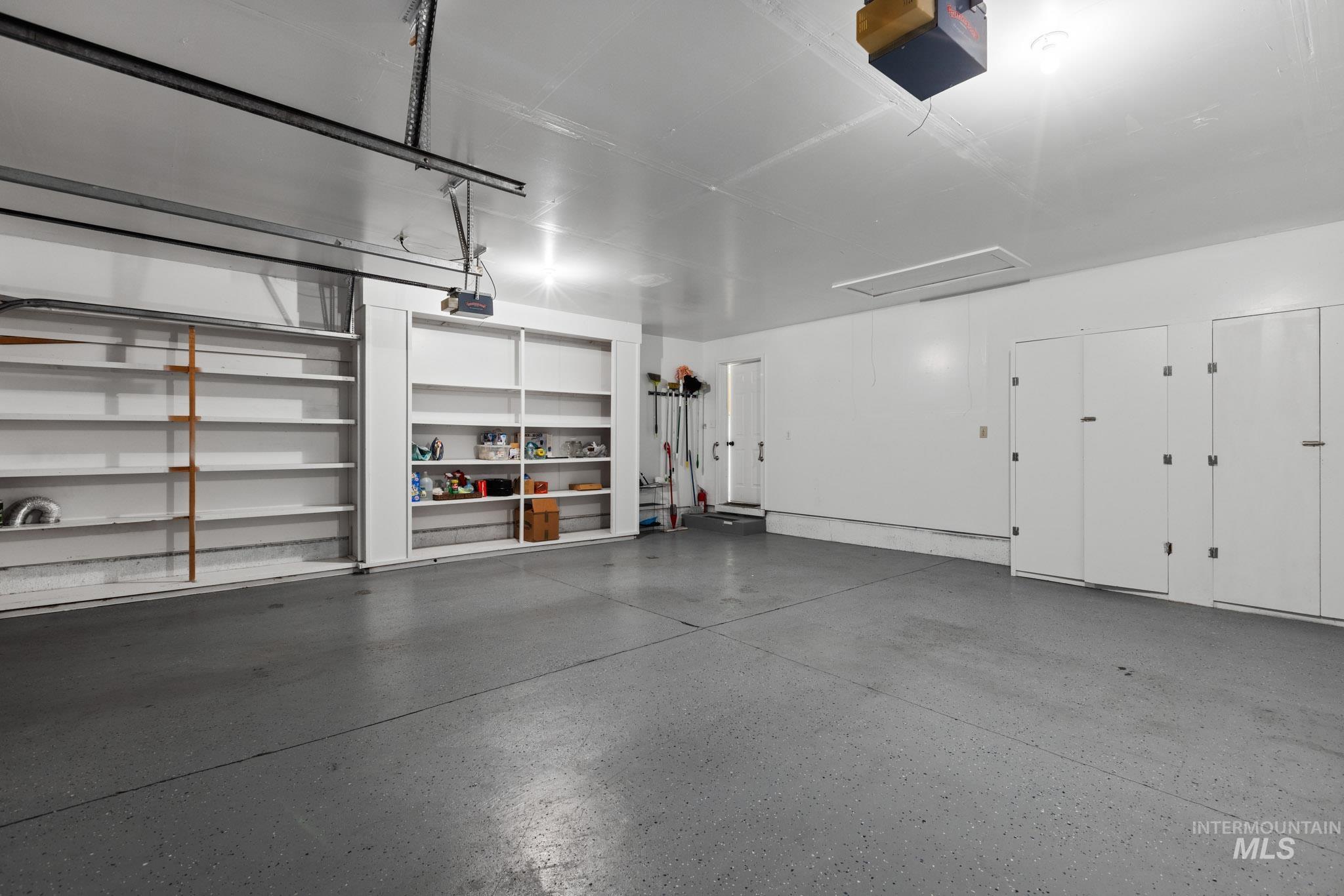property viewer photo 43