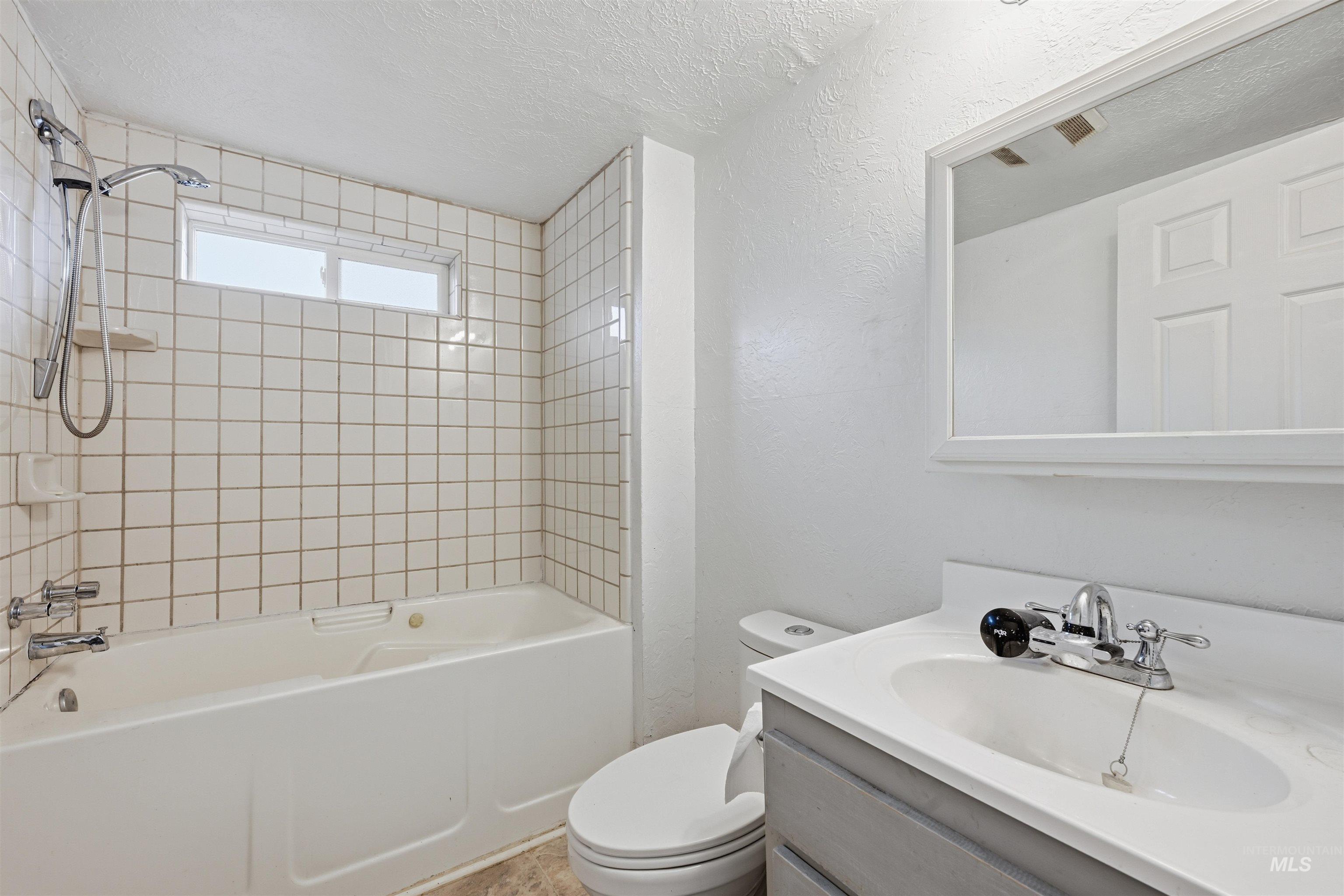 property viewer photo 12