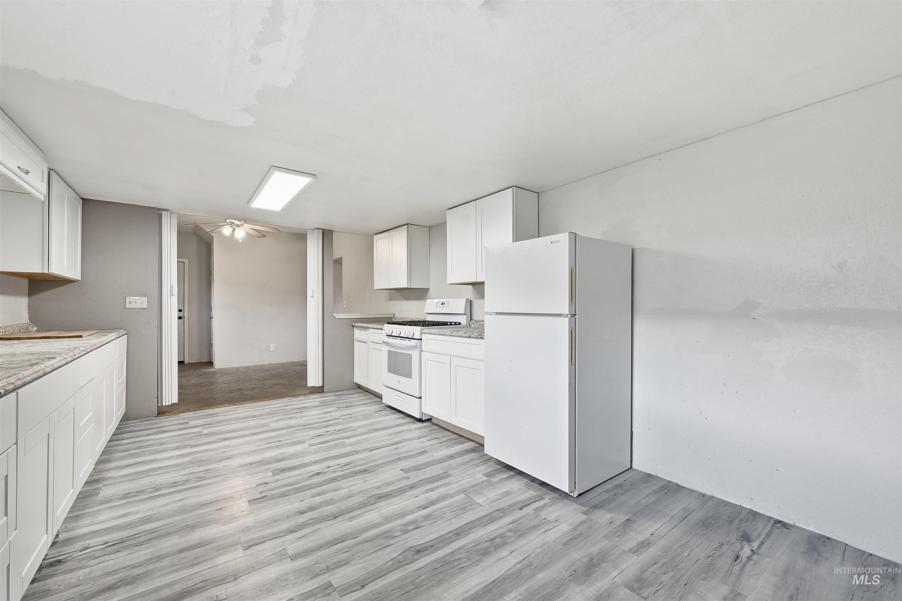 property viewer photo 17