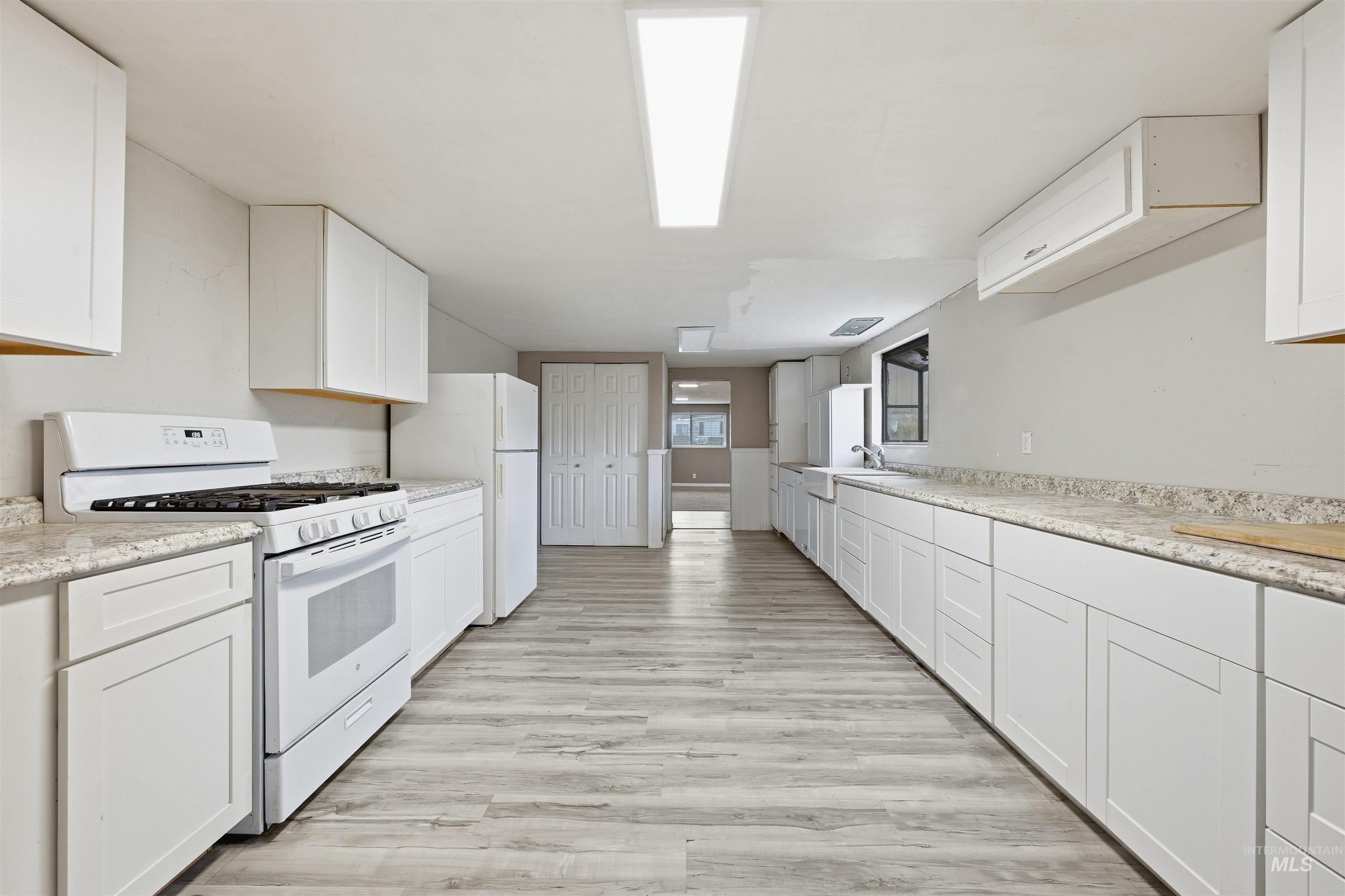 property viewer photo 20