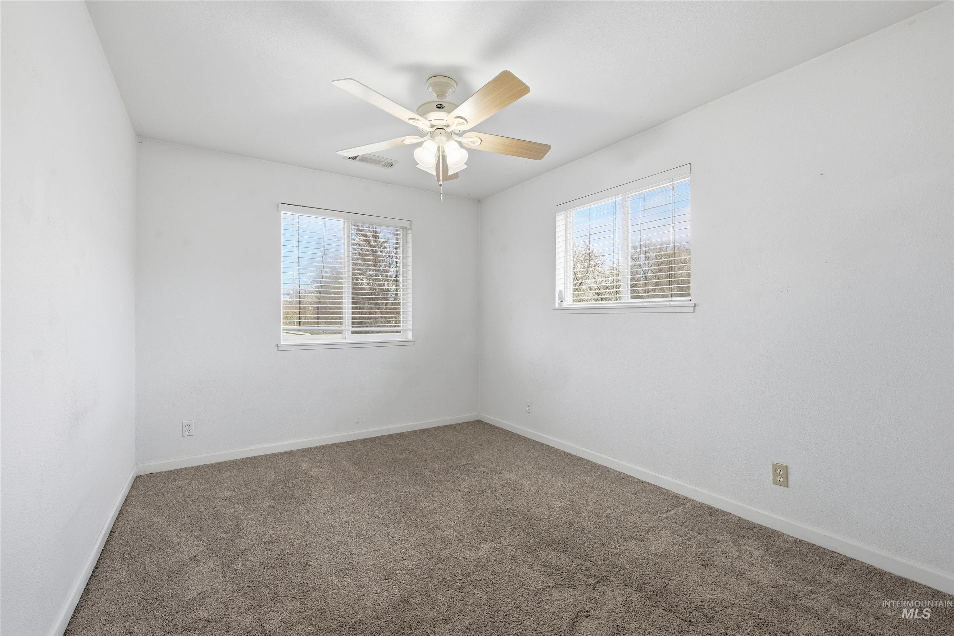 property viewer photo 32