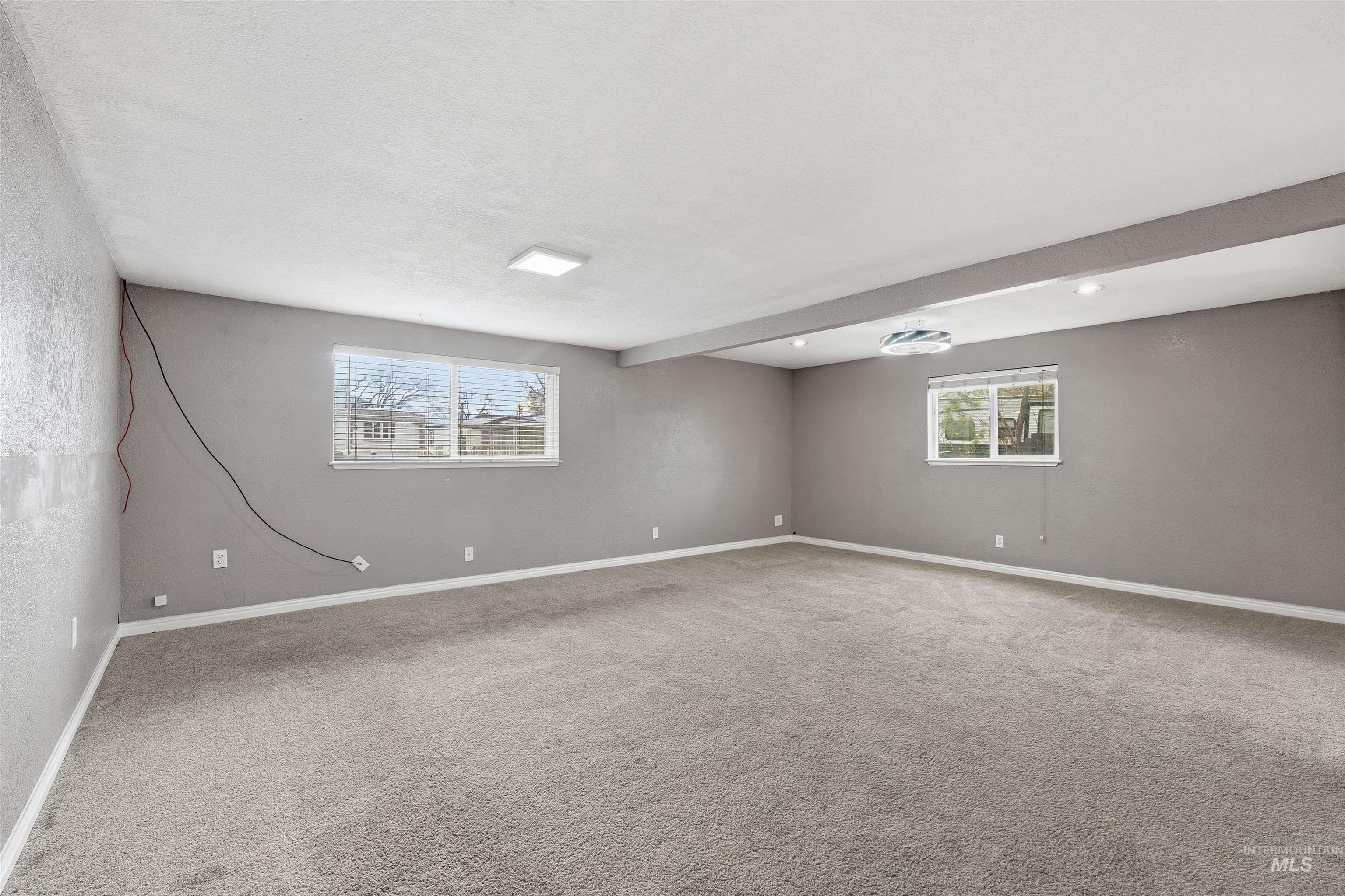 property viewer photo 5
