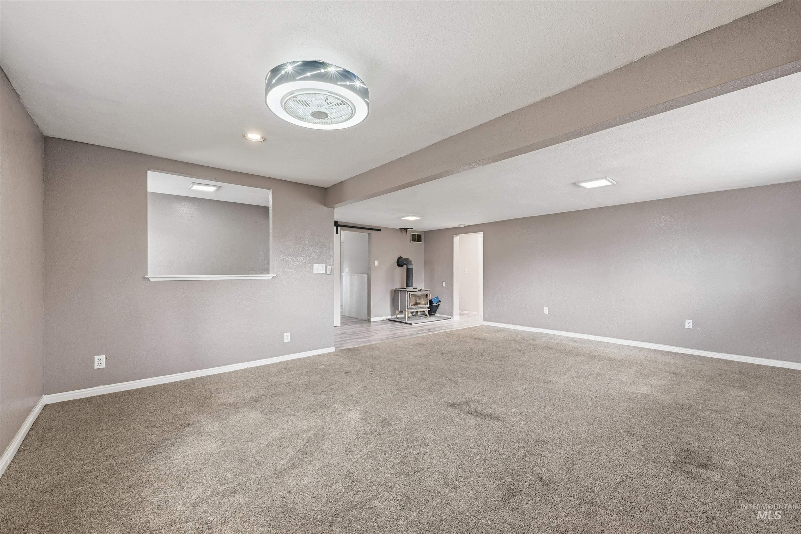property viewer photo 7