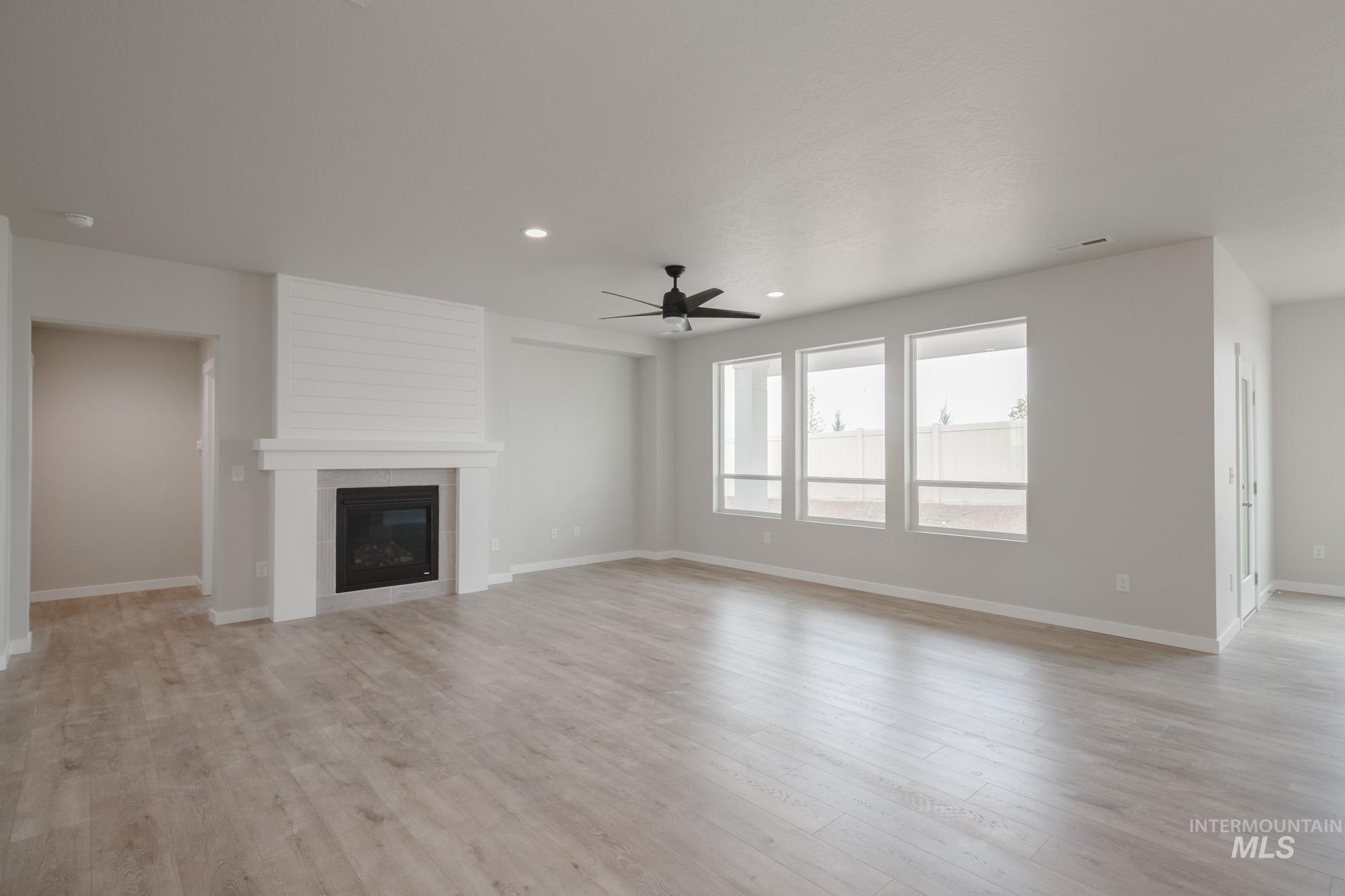 property viewer photo 10