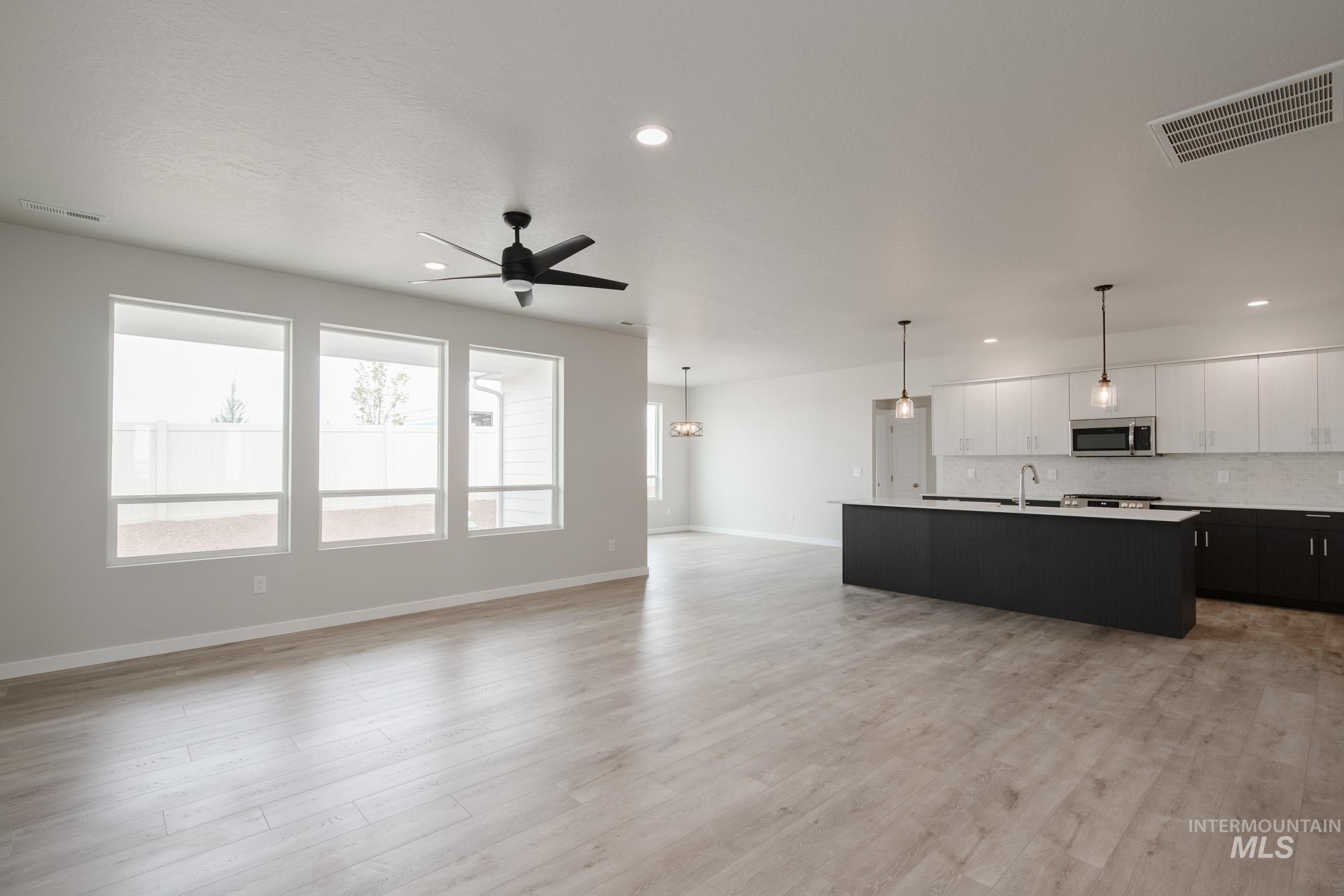 property viewer photo 14