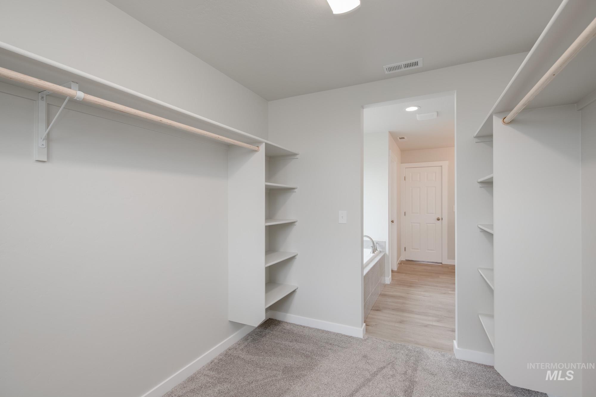 property viewer photo 21