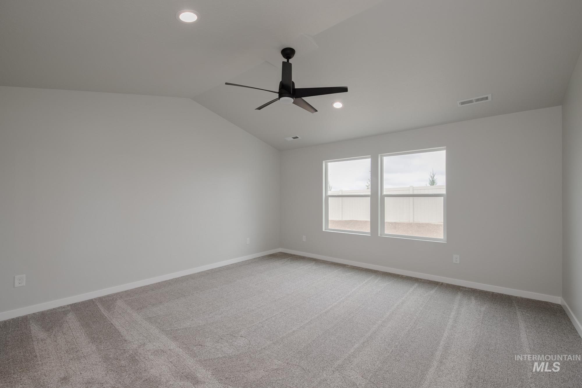 property viewer photo 23