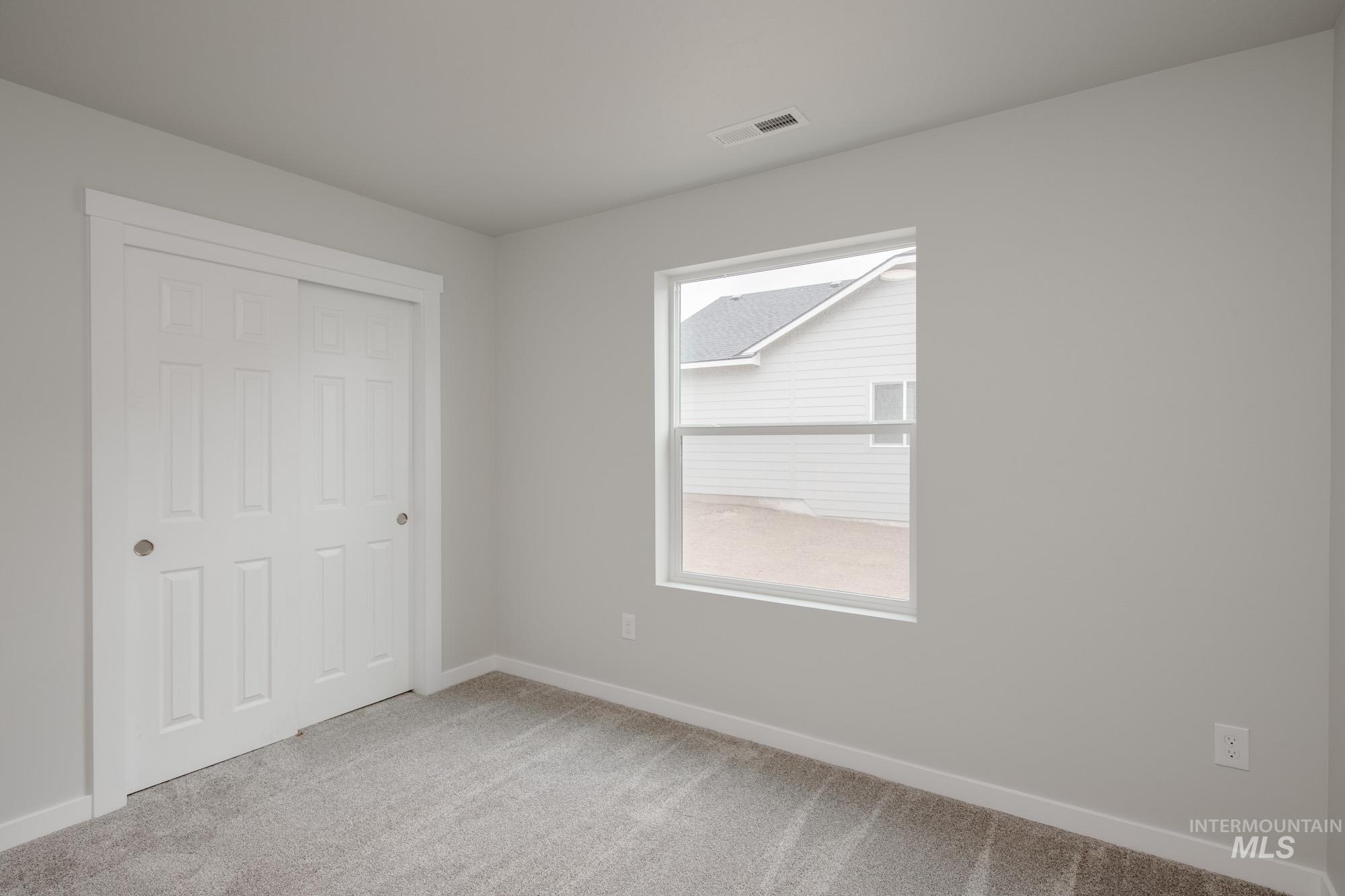 property viewer photo 26