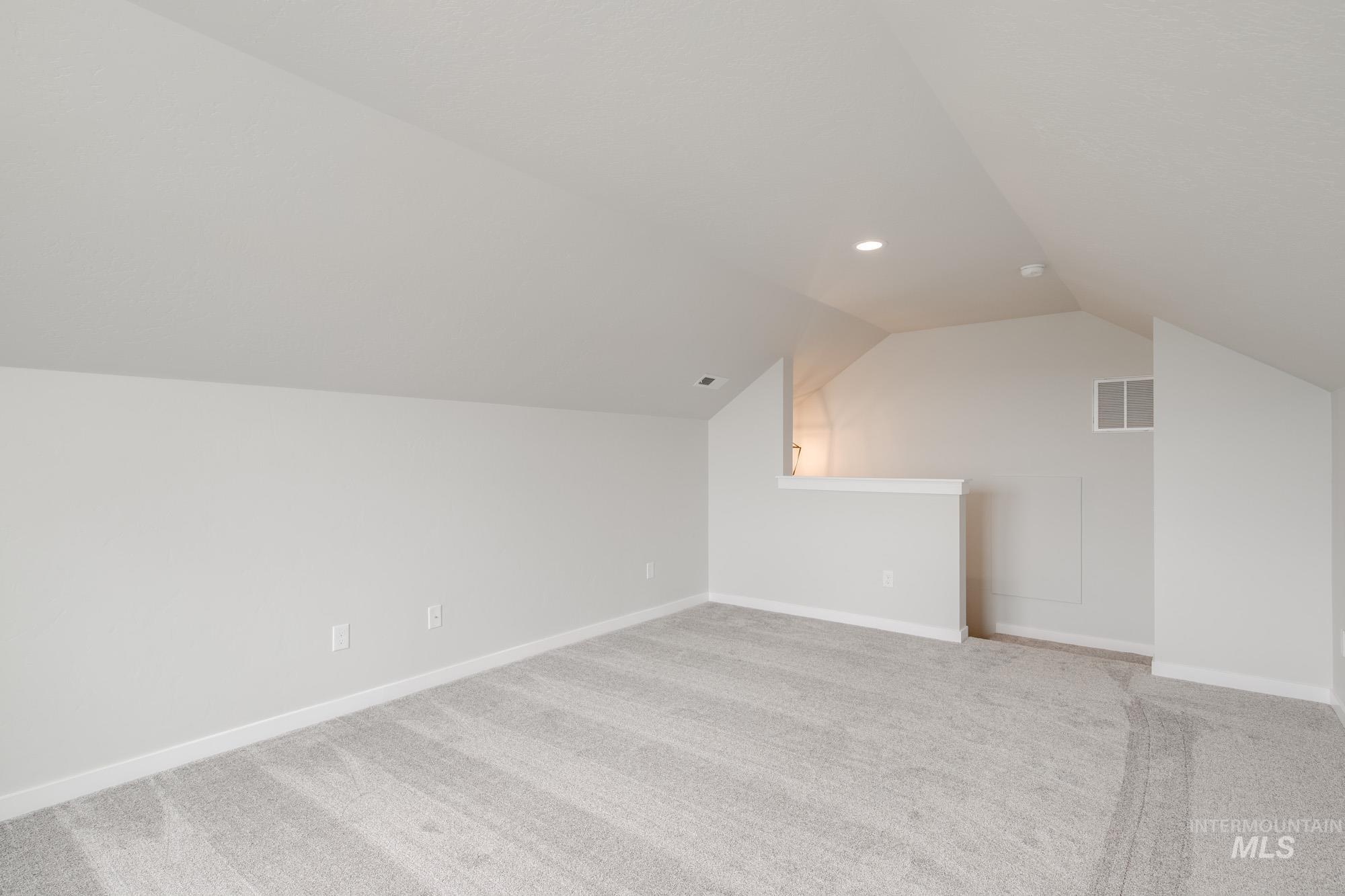 property viewer photo 30