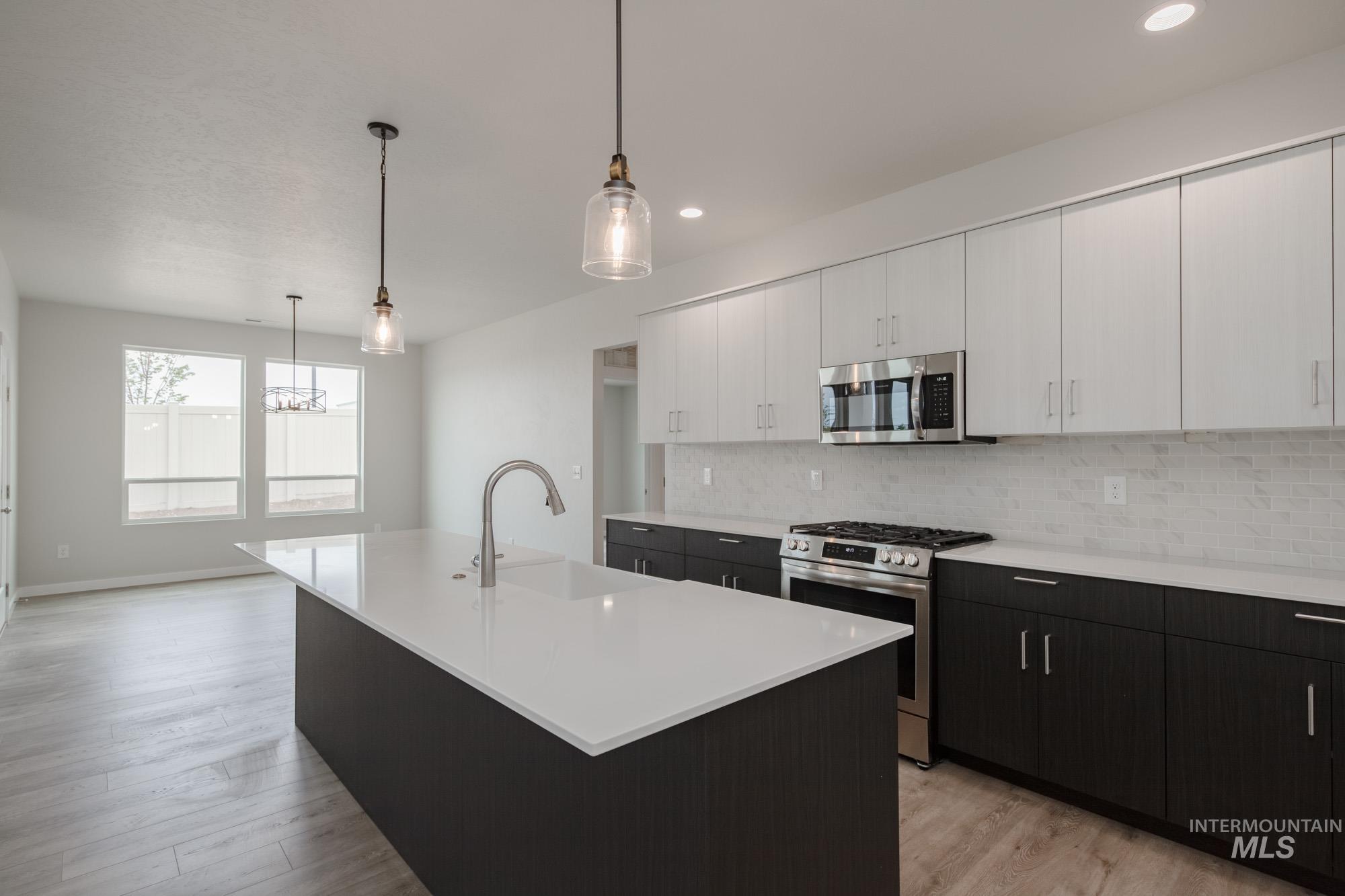 property viewer photo 4